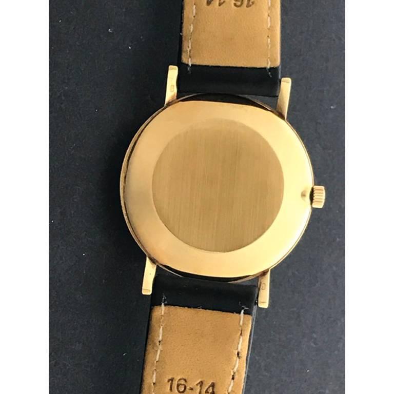 Patek Philippe Yellow Gold Calatrava Ultra Thin Manual Wristwatch In Excellent Condition In Dallas, TX