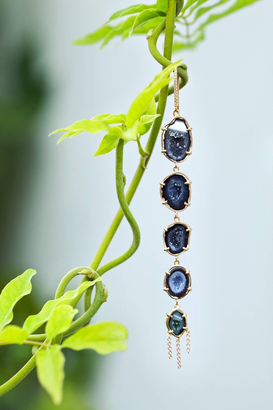 'It's no fun to keep jewels in the safe' says the designer.
These handcrafted 18 K rose gold dark blue agate geode earrings 'Audrey' look like a glinstering waterfall.
They have a  drop of 11 cm and total weight of 15.4 gram (both earrings) and a