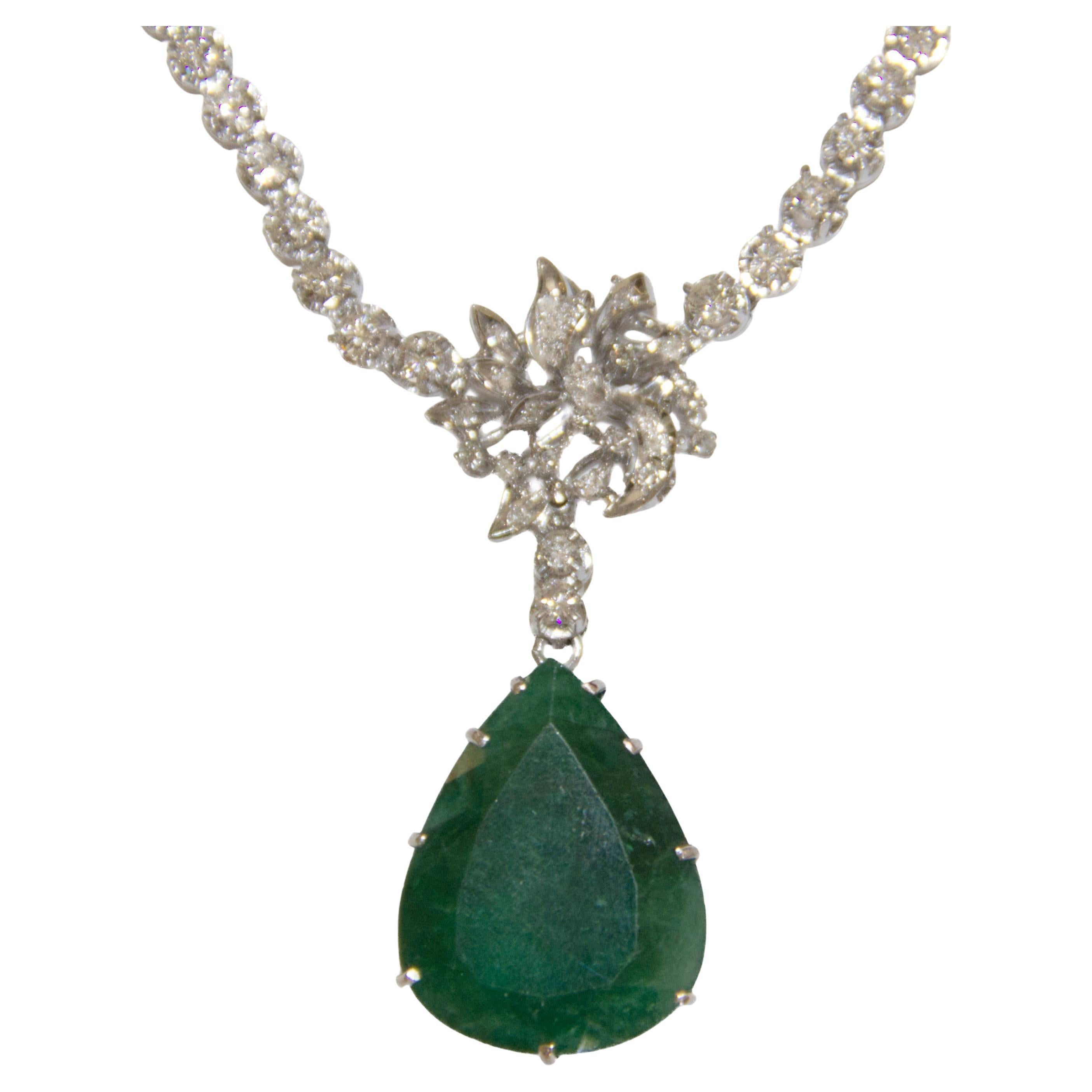Emerald Diamonds 18 Karat White Gold Drop Necklace