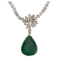 Emerald Diamonds 18 Karat White Gold Drop Necklace