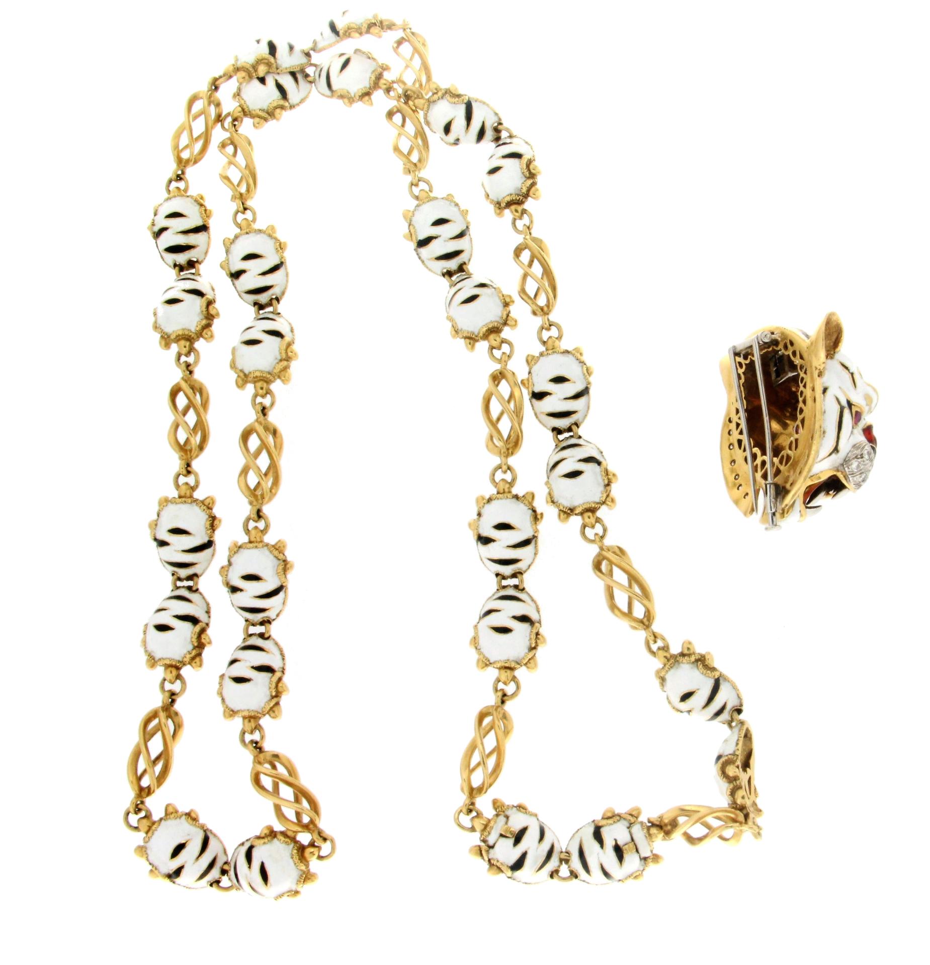 Frascarolo Enamel 18 karat Yellow Gold Diamonds Tiger Pendant Necklace 2