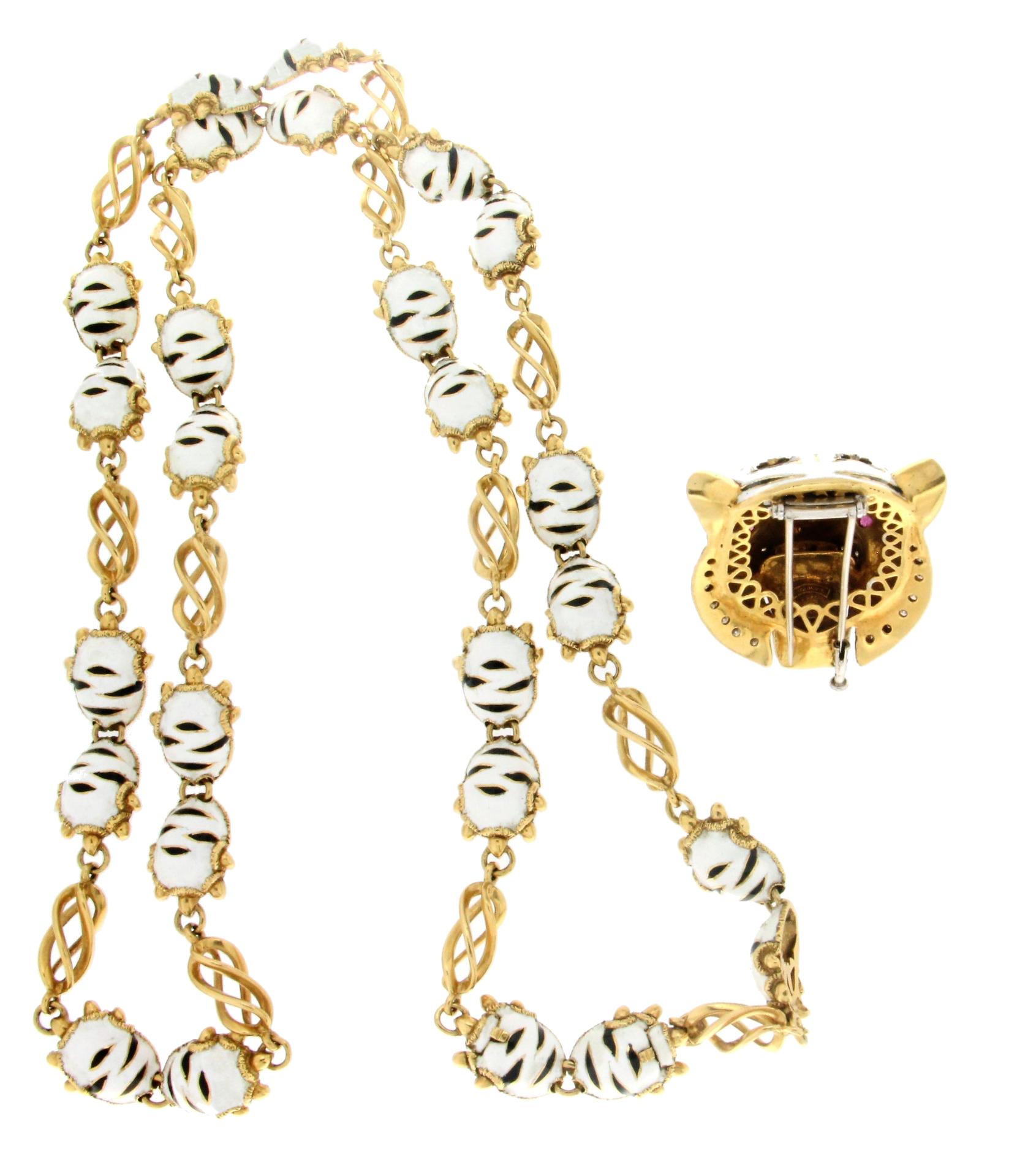 Frascarolo Enamel 18 karat Yellow Gold Diamonds Tiger Pendant Necklace 3