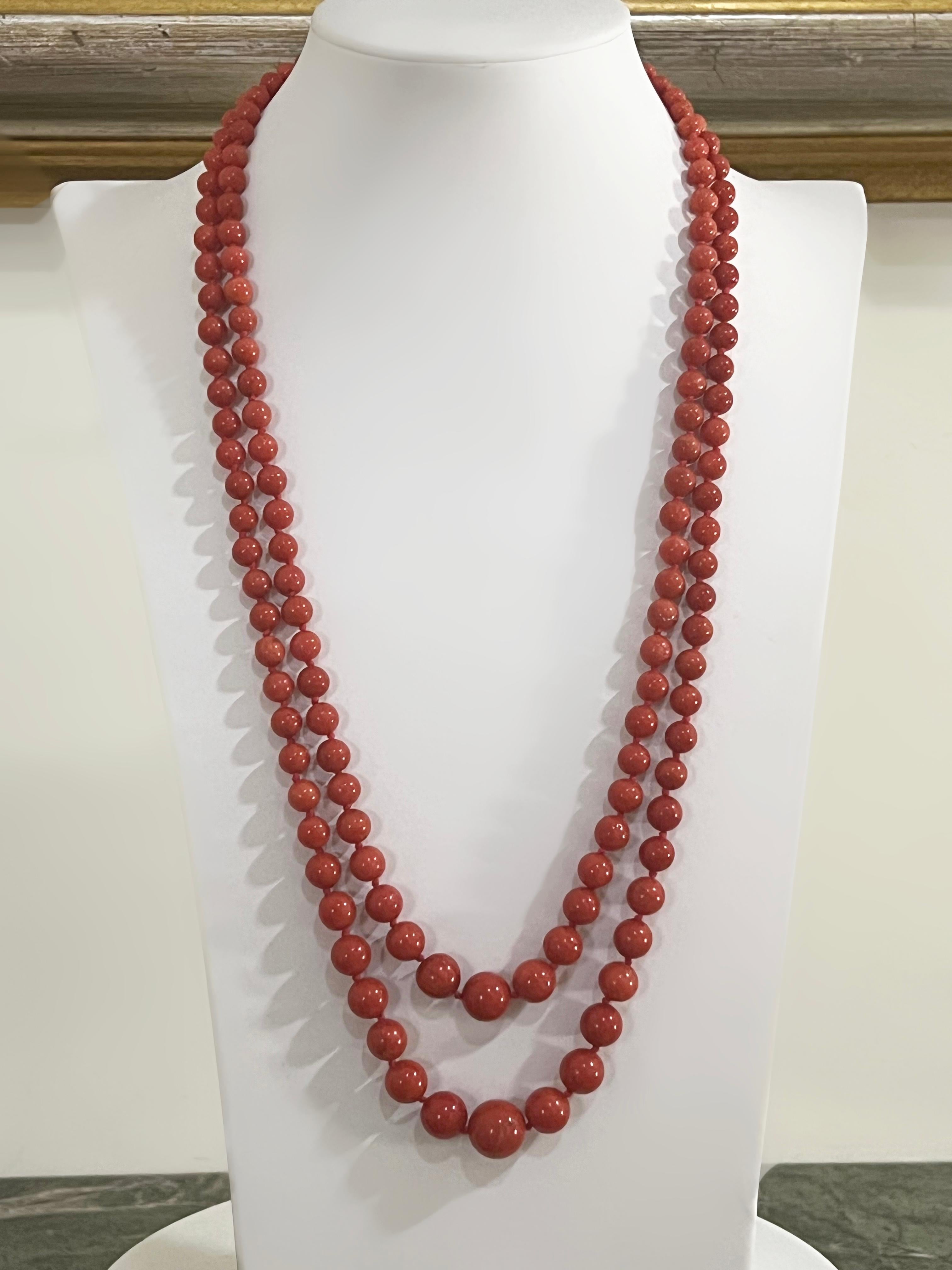 Sardinia Coral 14 Karat Yellow Gold Multi-Strands Necklace For Sale 3
