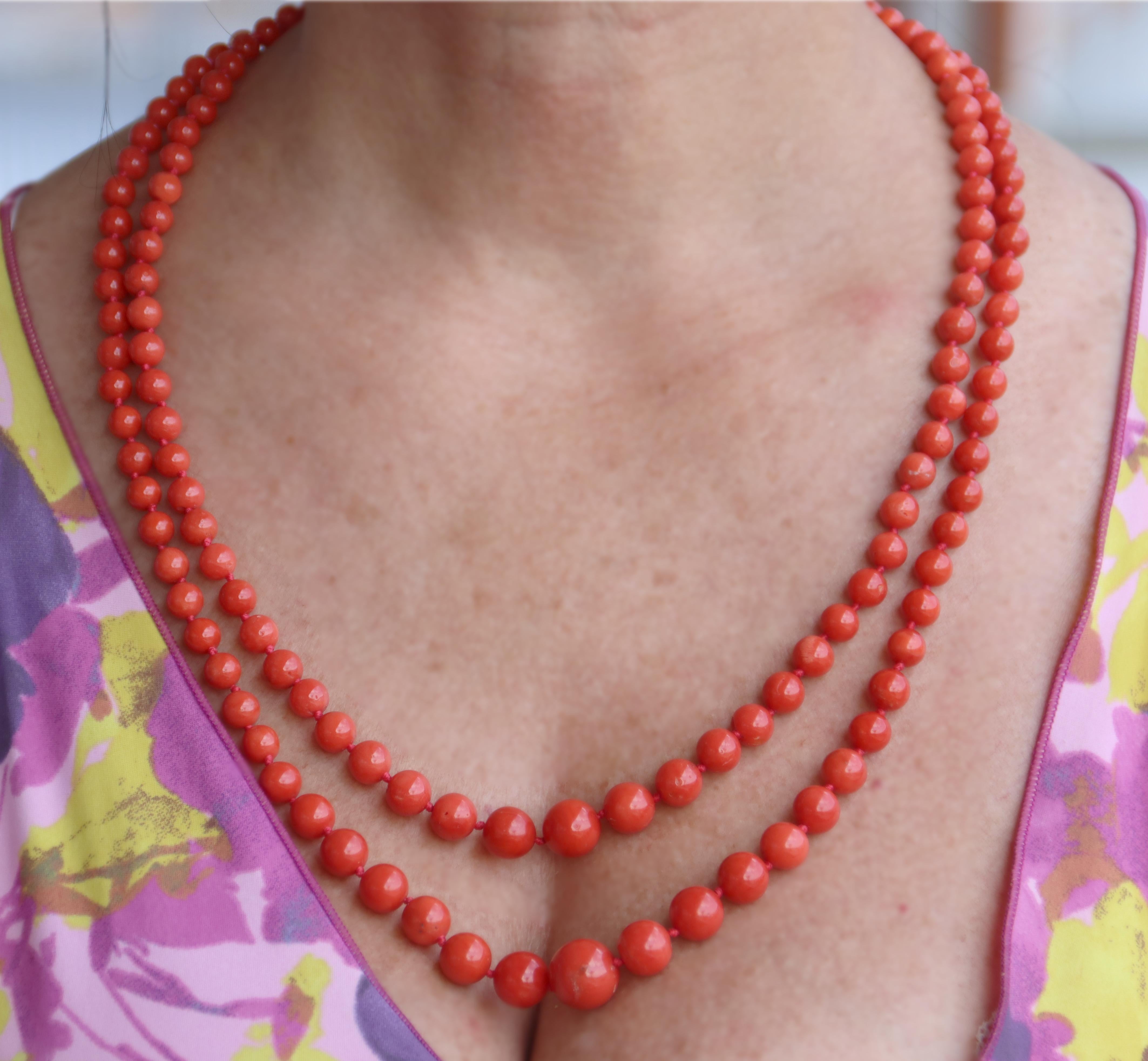 Sardinia Coral 14 Karat Yellow Gold Multi-Strands Necklace For Sale 5