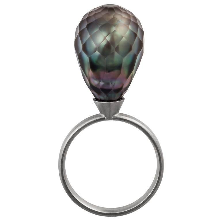Sweet Pea 18k White Gold and Black Tatihian Pearl Ring For Sale