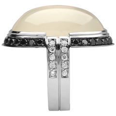 Monseo Moonstone Cabochon White Gold Large Cocktail Ring