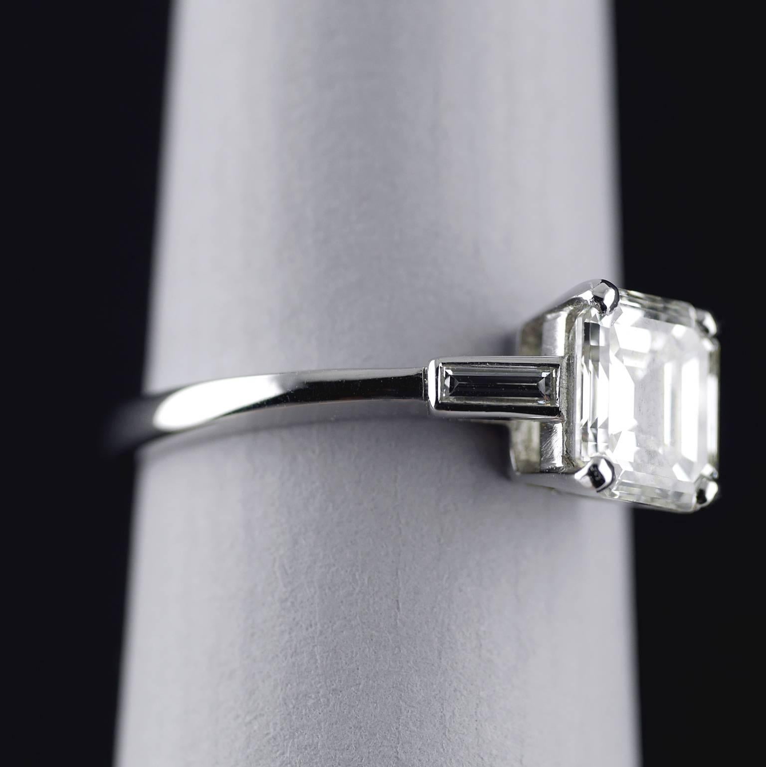 1.61 Carat Certified Platinum Art Deco Diamond Ring, circa 1930 4