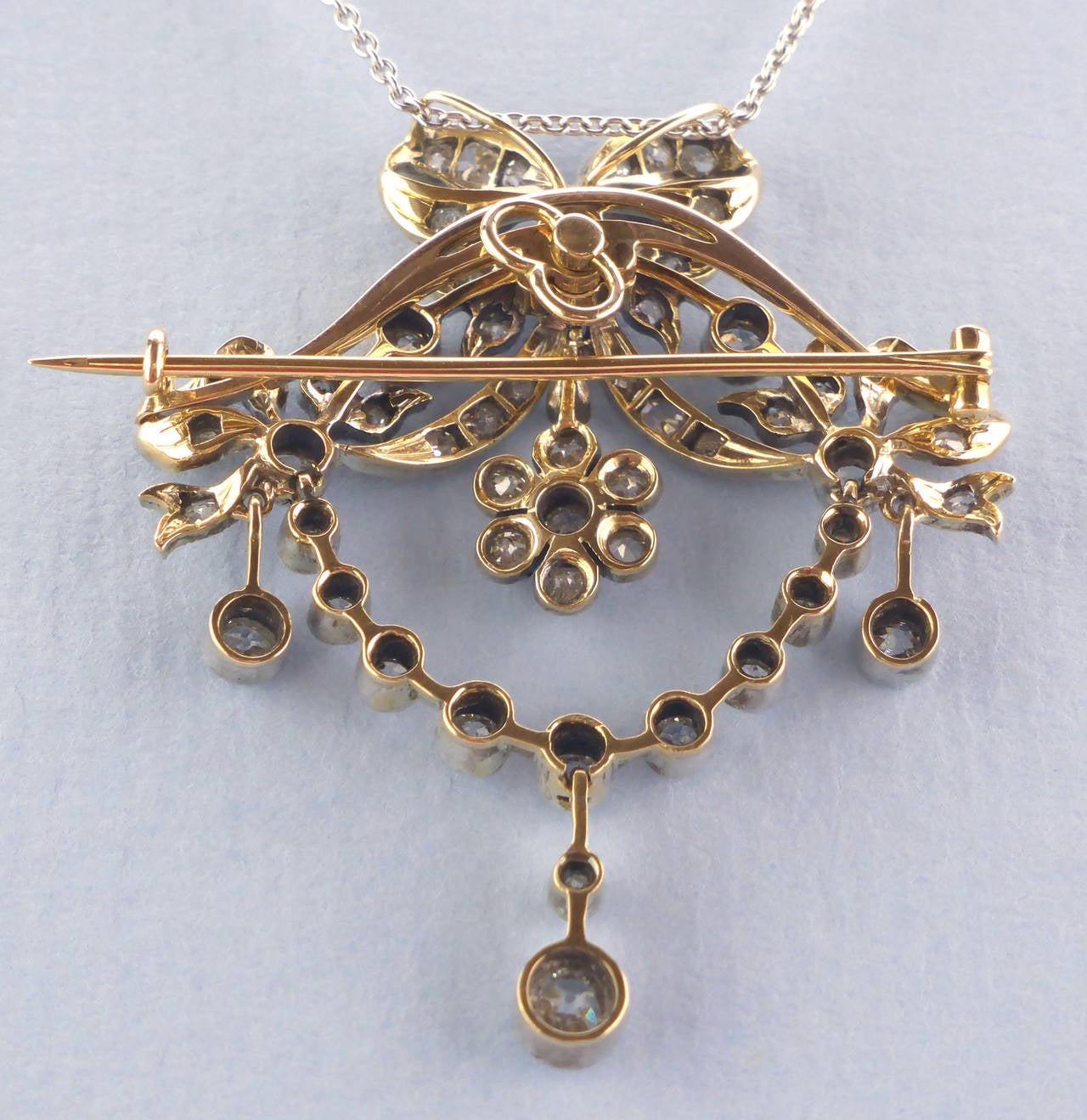 Diamant-Anhänger aus Gelbgold mit Silberbesatz mit Diamanten aus der Belle Époque, um 1910 im Angebot 3