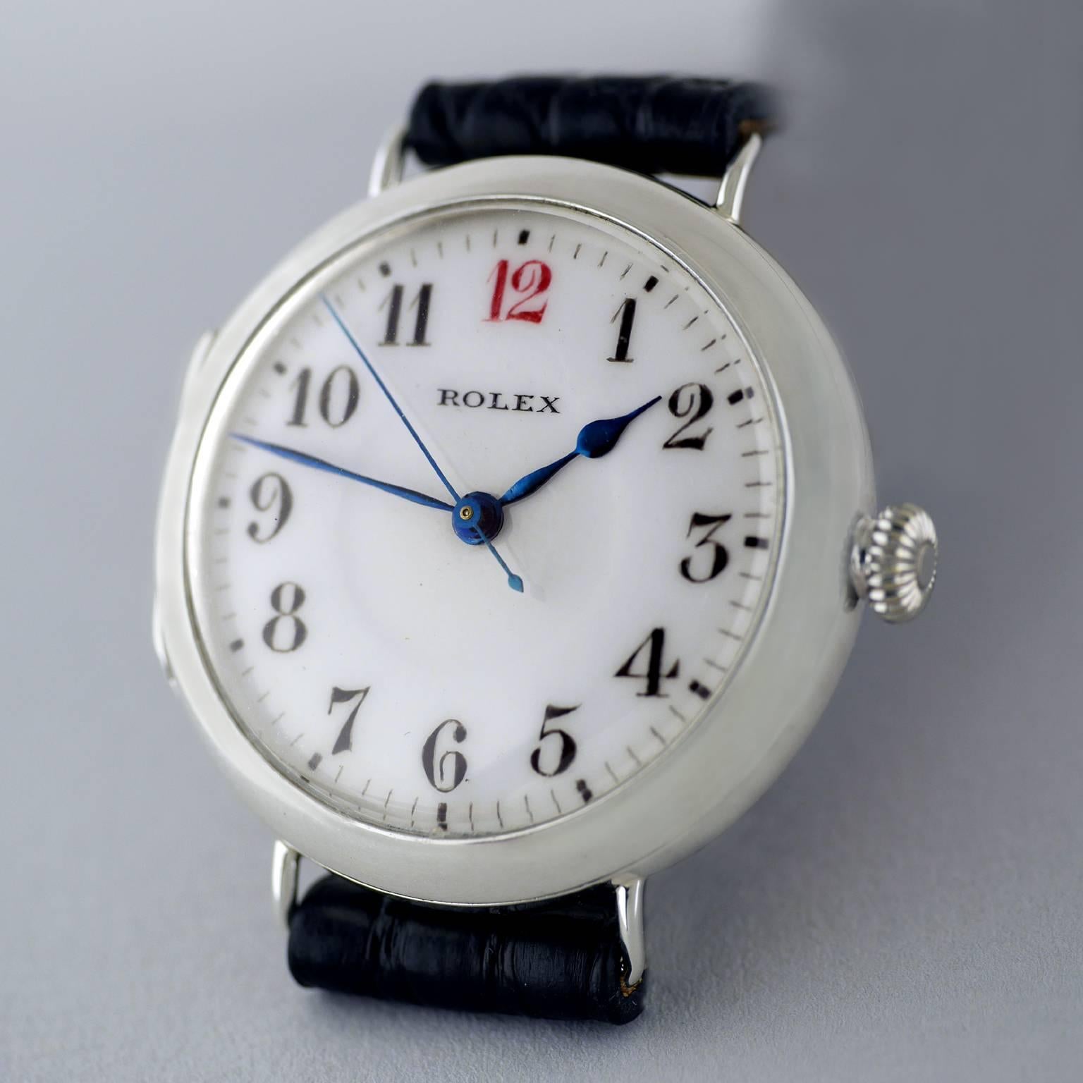 A very rare vintage Officers wristwatch with sweep centre seconds by Rolex made in 1915.

Sterling Silver round case with hinged bezel and back, hallmarked for London Import into the United Kingdom in 1915.

15-Jewel Rolex movement with extra wheel