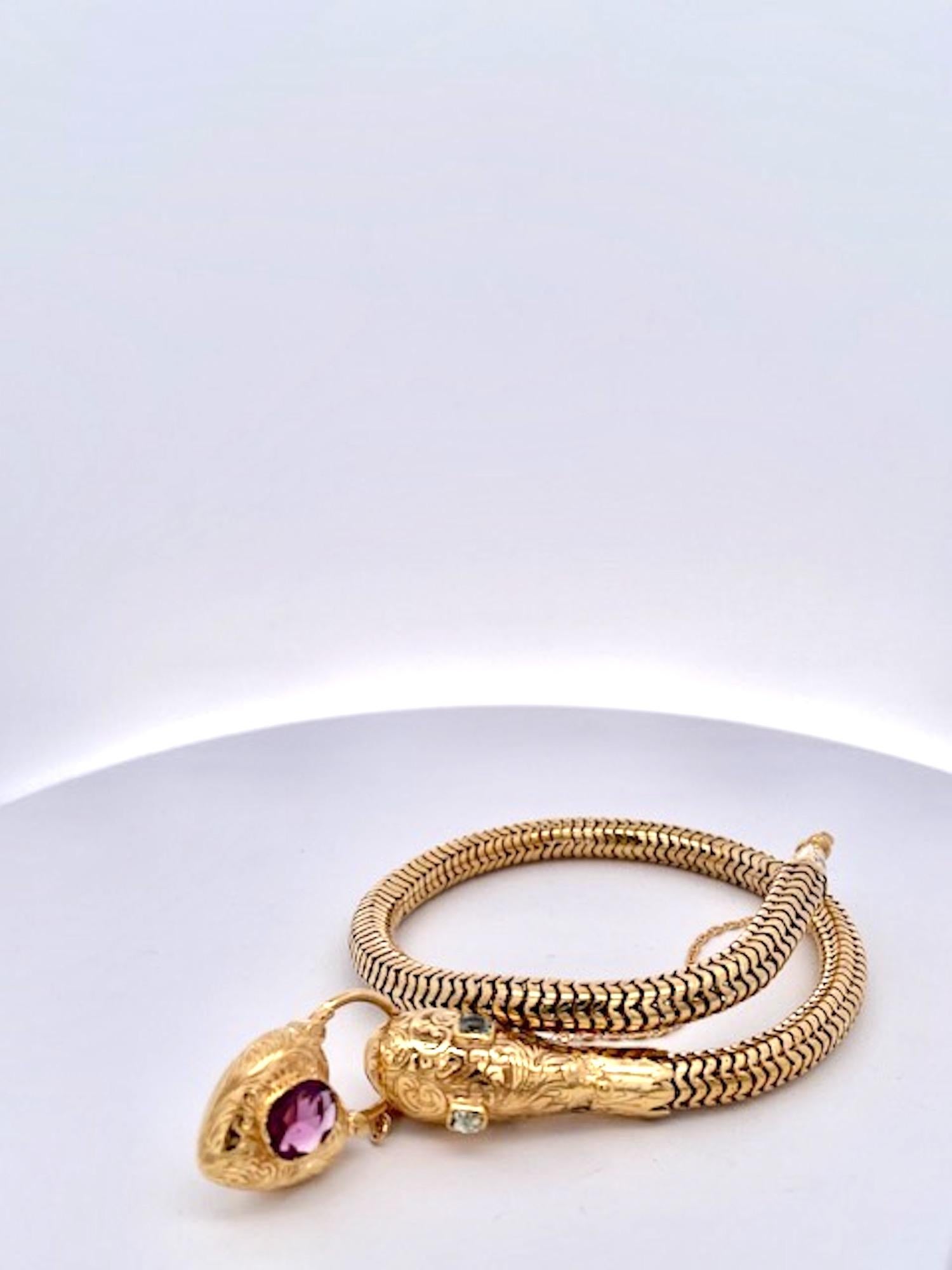 Art Nouveau Bracciale serpente inciso 14K in vendita