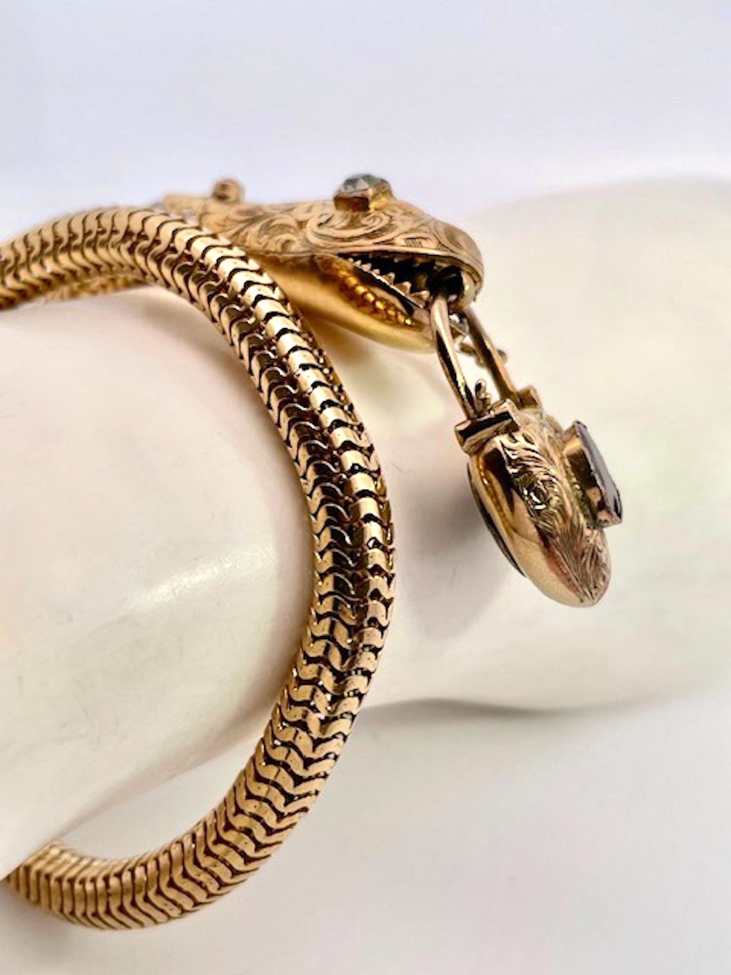 Bracciale serpente inciso 14K in vendita 1