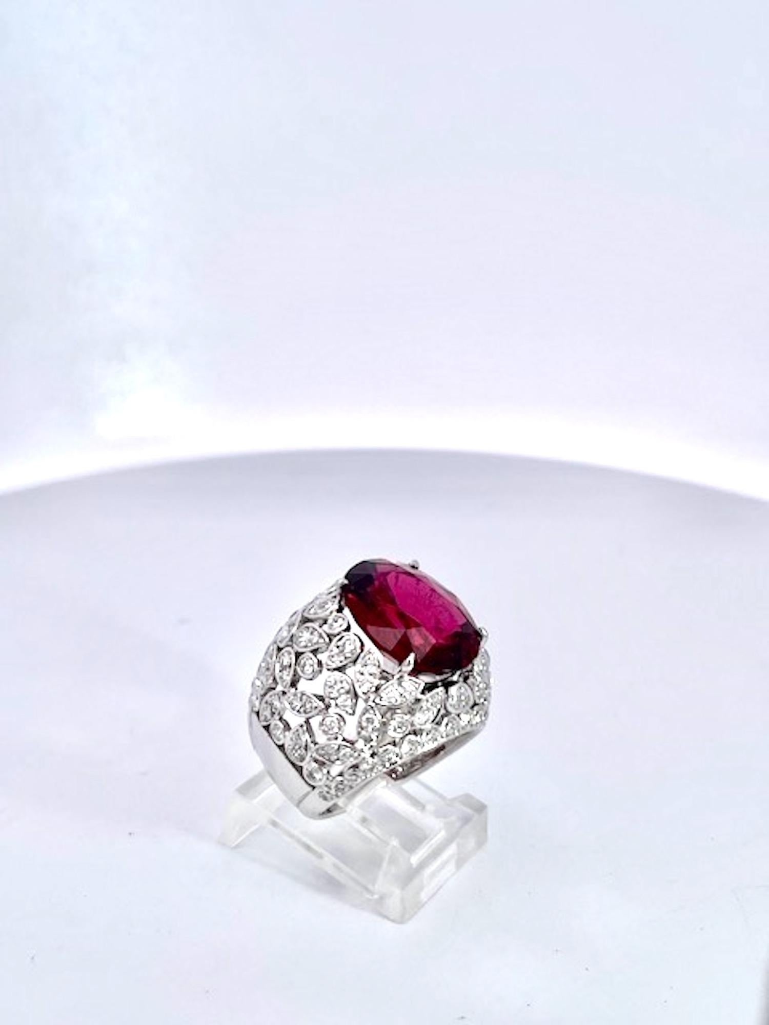 Grande bague tourmaline diamant 18K en vente 2