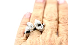Bague cocktail « Double perroquet » en or 18 carats, sertie de diamants et d'onyx, France