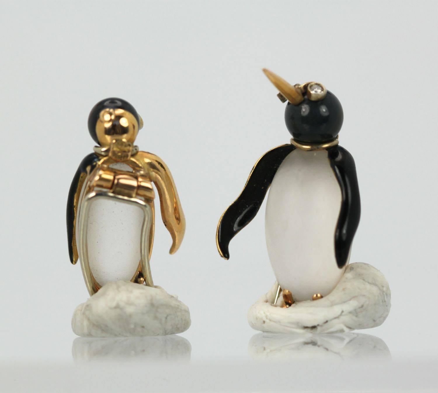 Modern 18 Karat Gold Moonstone Enamel Pair of Penguins Attributed to Fasano