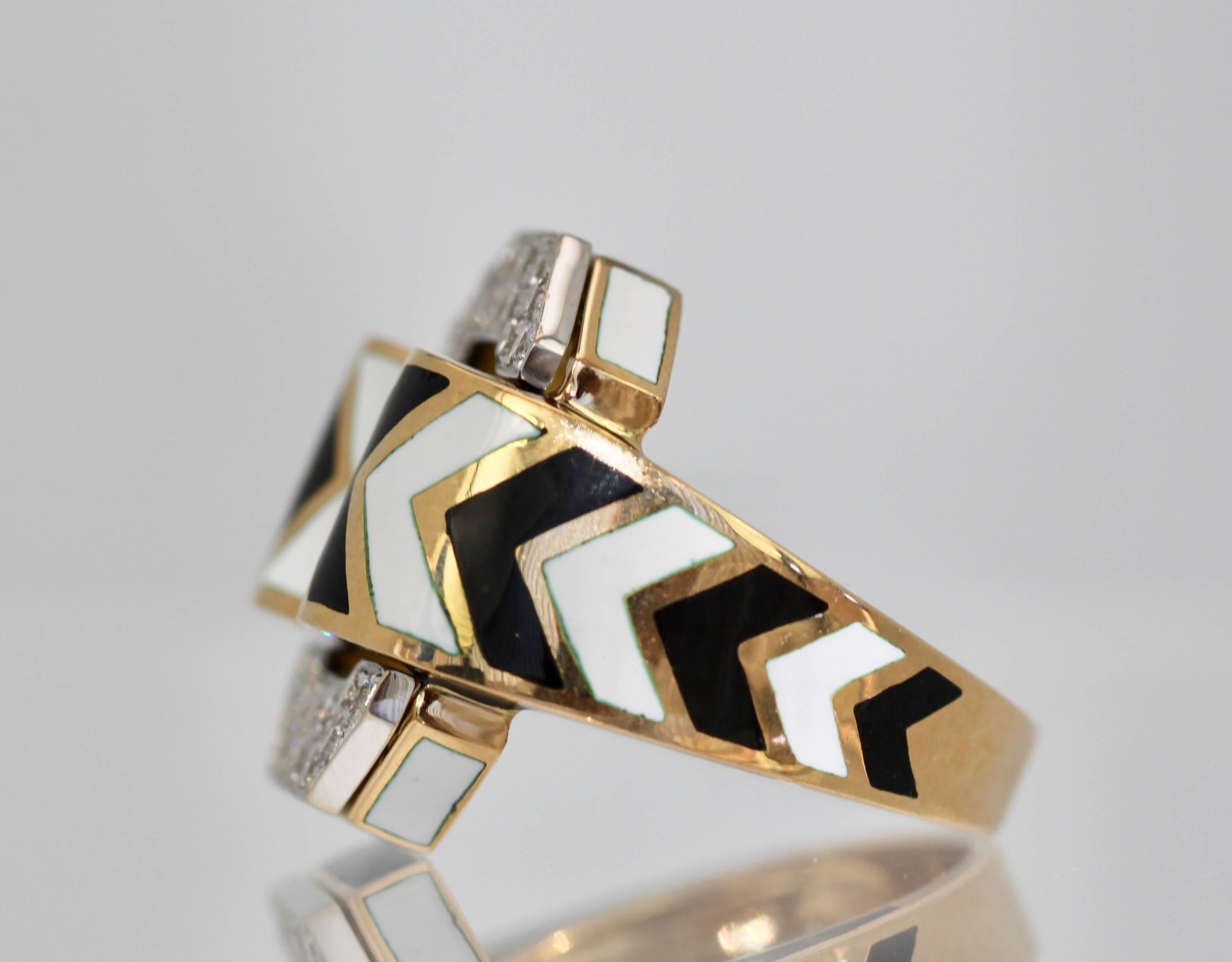 David Webb Iconic Zebra Stripe Buckle Diamond Gold Ring  In Excellent Condition In North Hollywood, CA