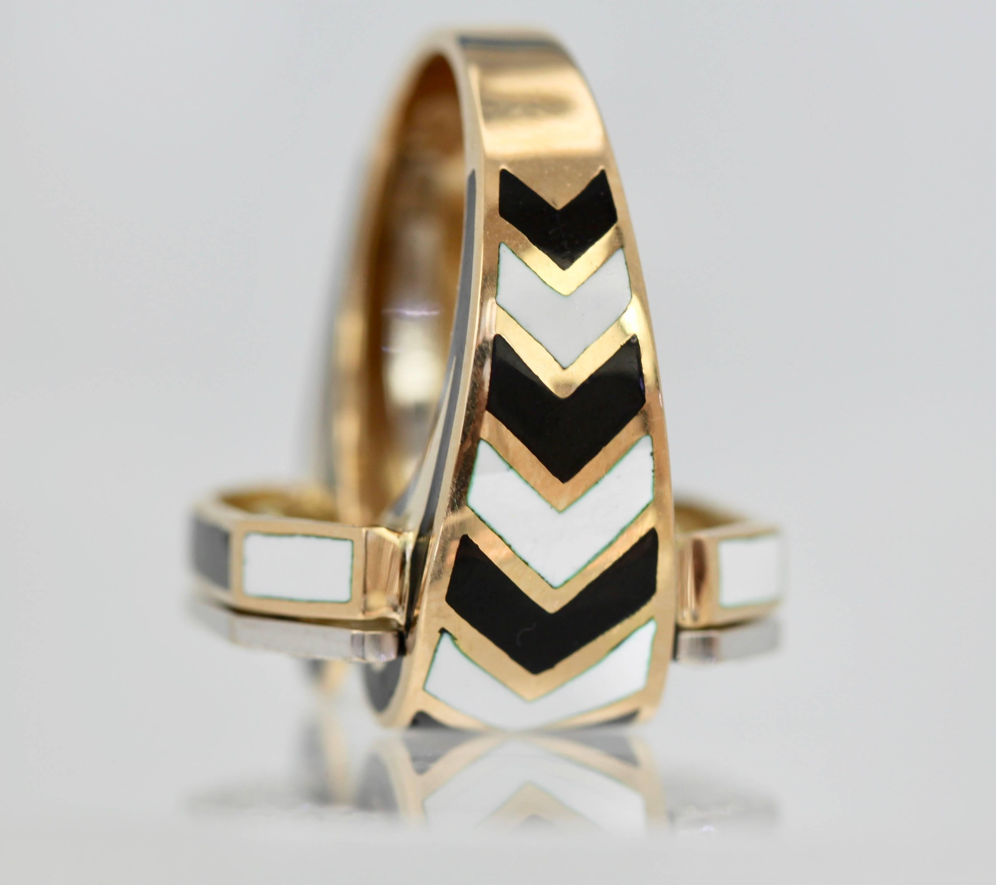 David Webb Iconic Zebra Stripe Buckle Diamond Gold Ring  3