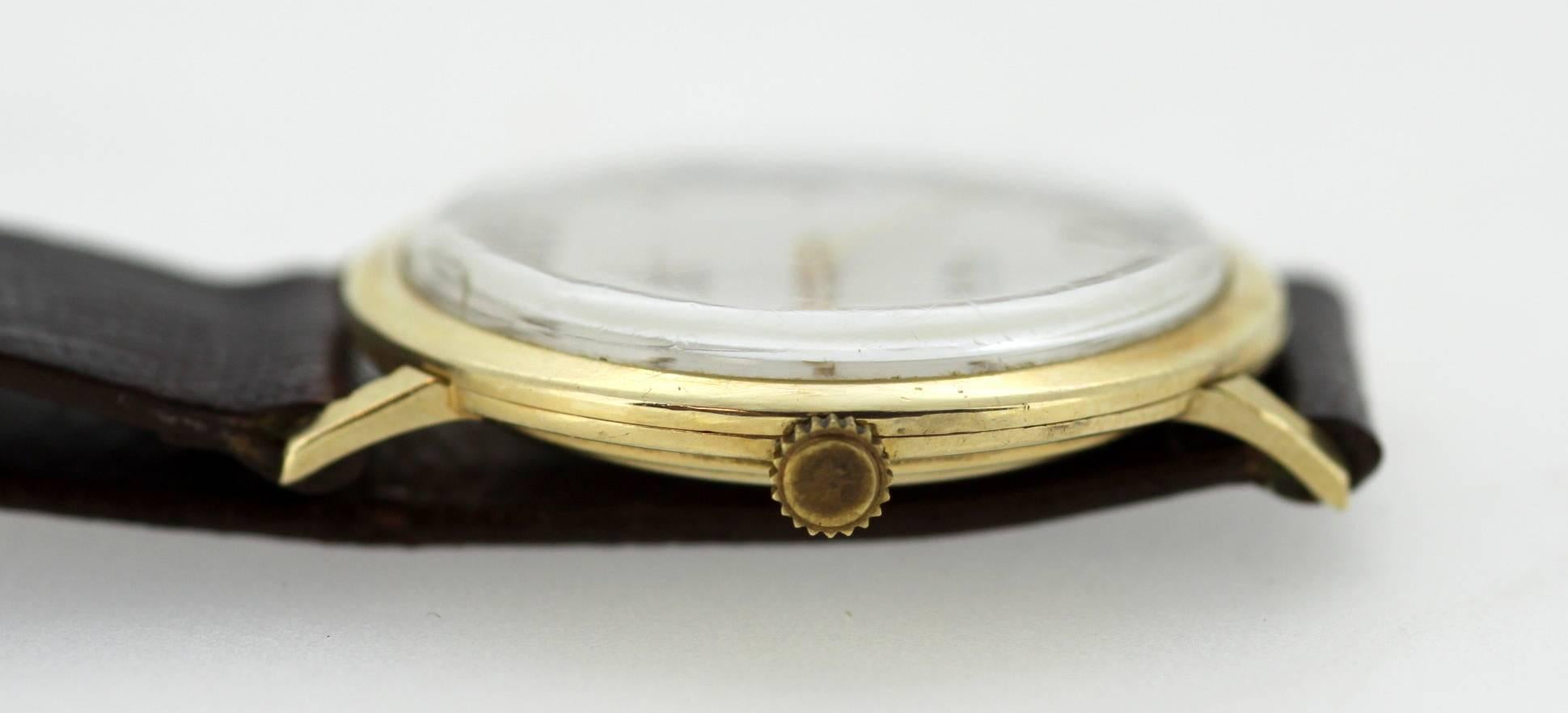 Women's or Men's Vintage Longines 14 Karat Yellow Gold Men’s Wristwatch, circa 1960s