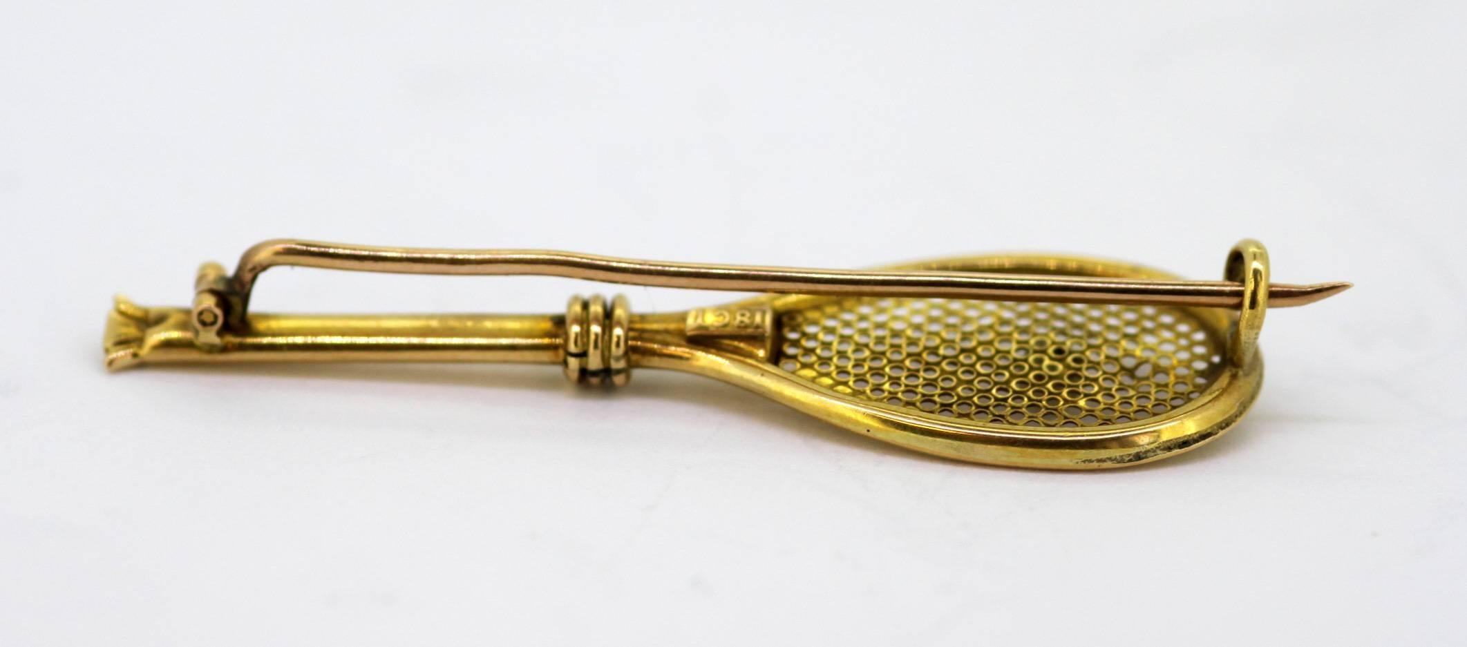 18 Karat Yellow Gold Tennis Racket Brooch with Freshwater Pearl In Excellent Condition In Braintree, GB