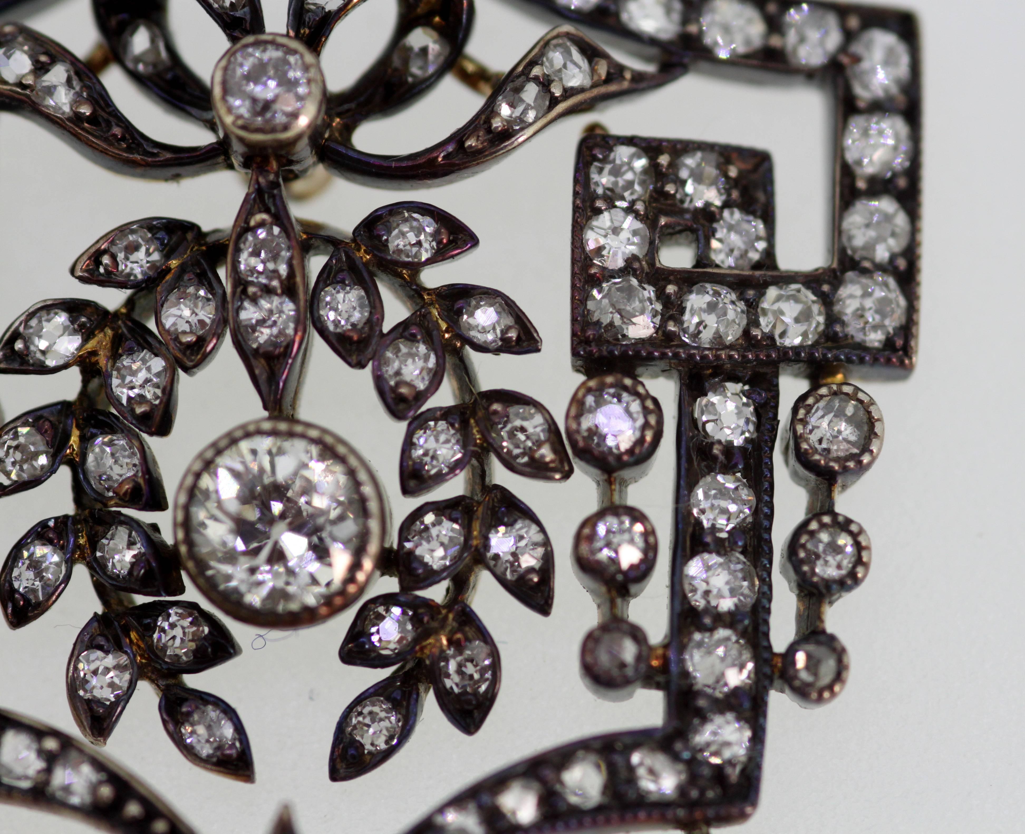 18 Karat White Gold Ladies Necklace, Gold on Silver Pendant, Belle Époque Period For Sale 3