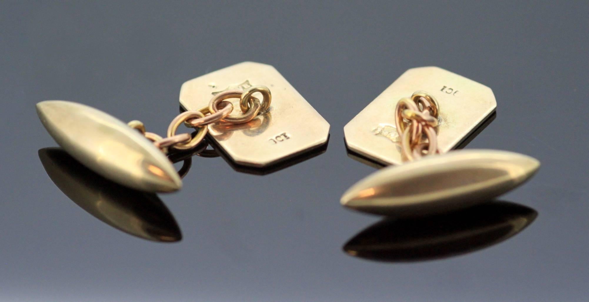 Vintage Mappin and Webb Royal 9 Karat Gold and Enamel Cuff Links, circa 1970s In Good Condition In Braintree, GB