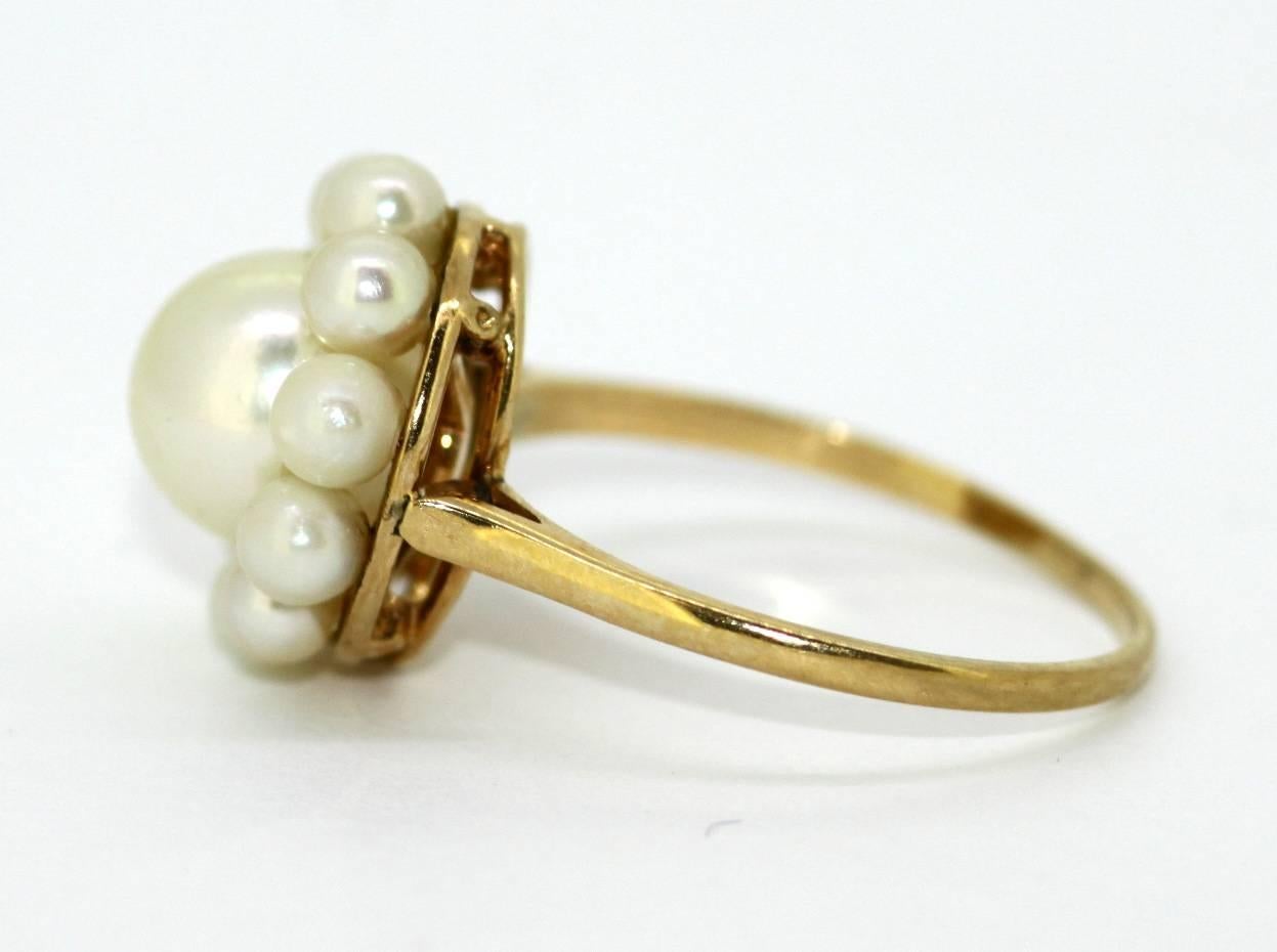 Women's Vintage Mikimoto 14 Karat Yellow Gold Ladies Ring With Freshwater Pearls, 1970s