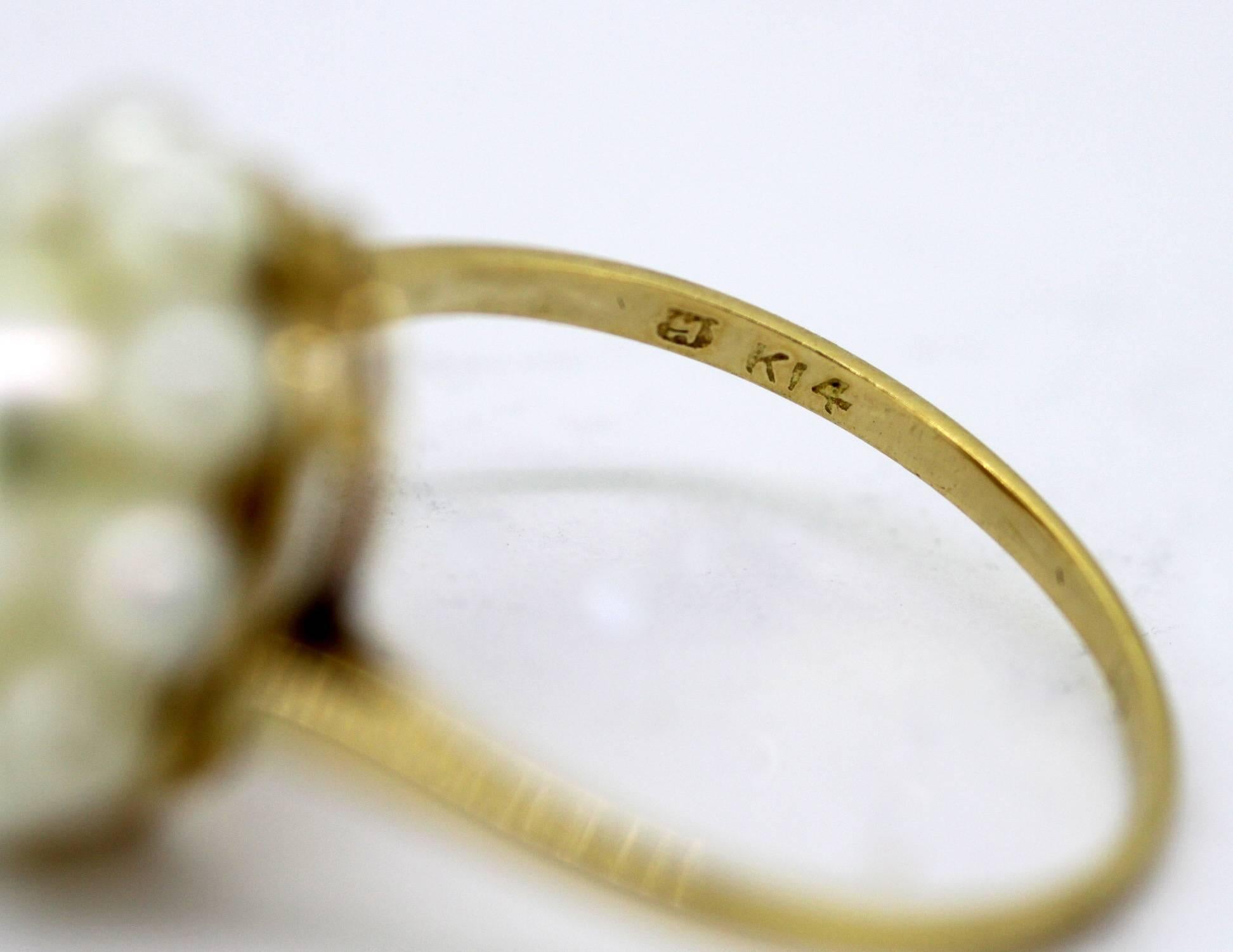 Vintage Mikimoto 14 Karat Yellow Gold Ladies Ring With Freshwater Pearls, 1970s 4