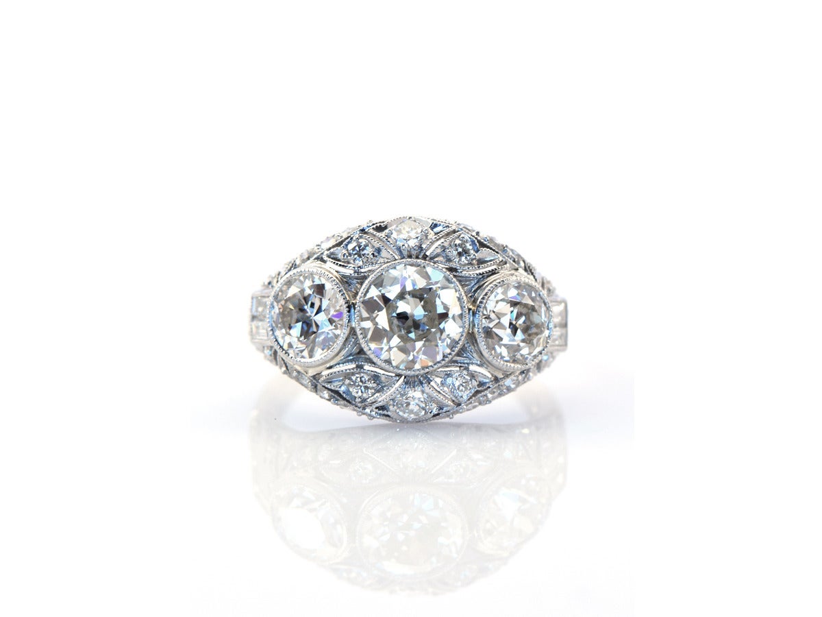 1930s Art Deco Diamond Platinum Ring