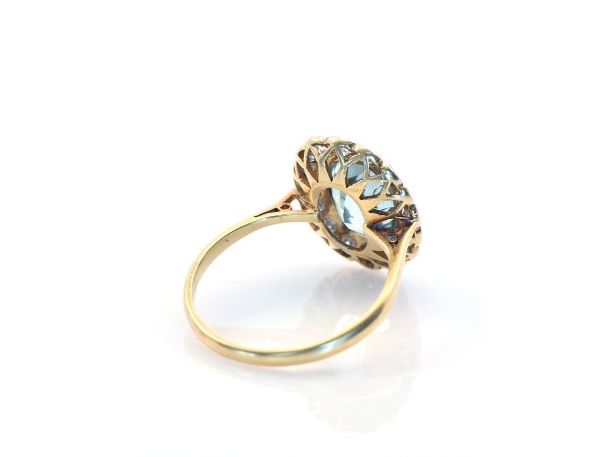 Aquamarine Gold and Diamond Ring For Sale 1