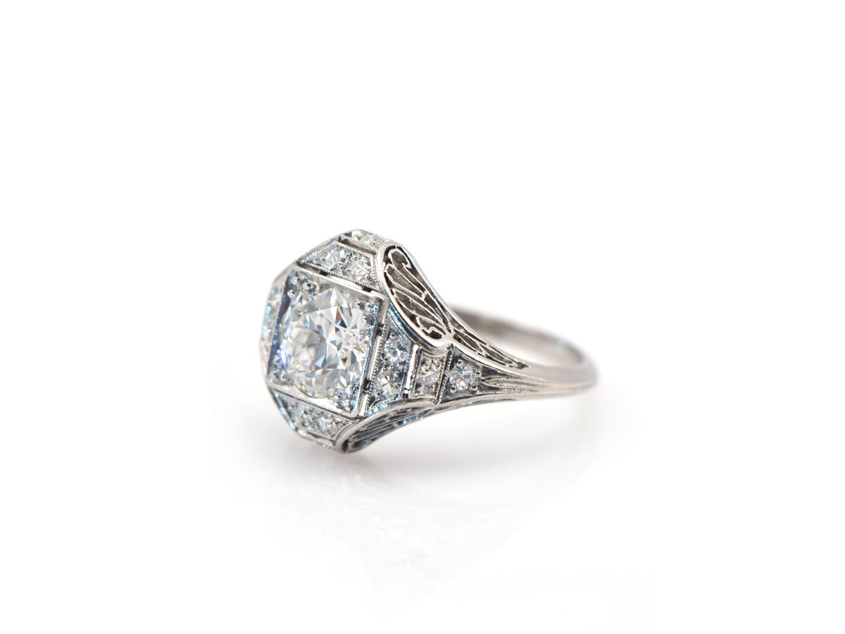 1930s Diamond Platinum Ring In Excellent Condition In San Francisco, CA