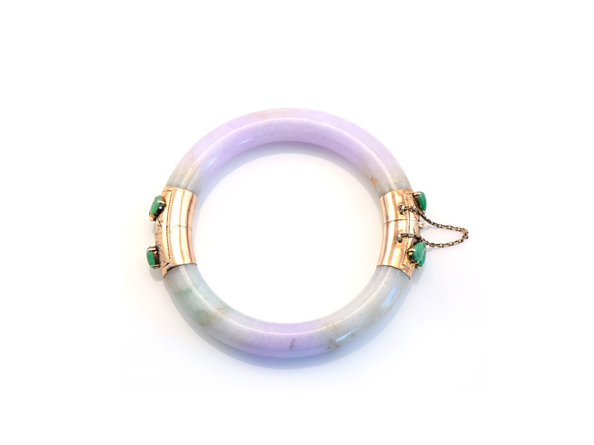 1930s Purple Jade and Gold Bangle Bracelet In Excellent Condition In San Francisco, CA