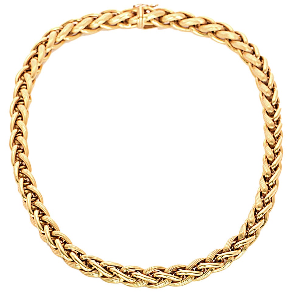 Gold Chain Link Necklace For Sale