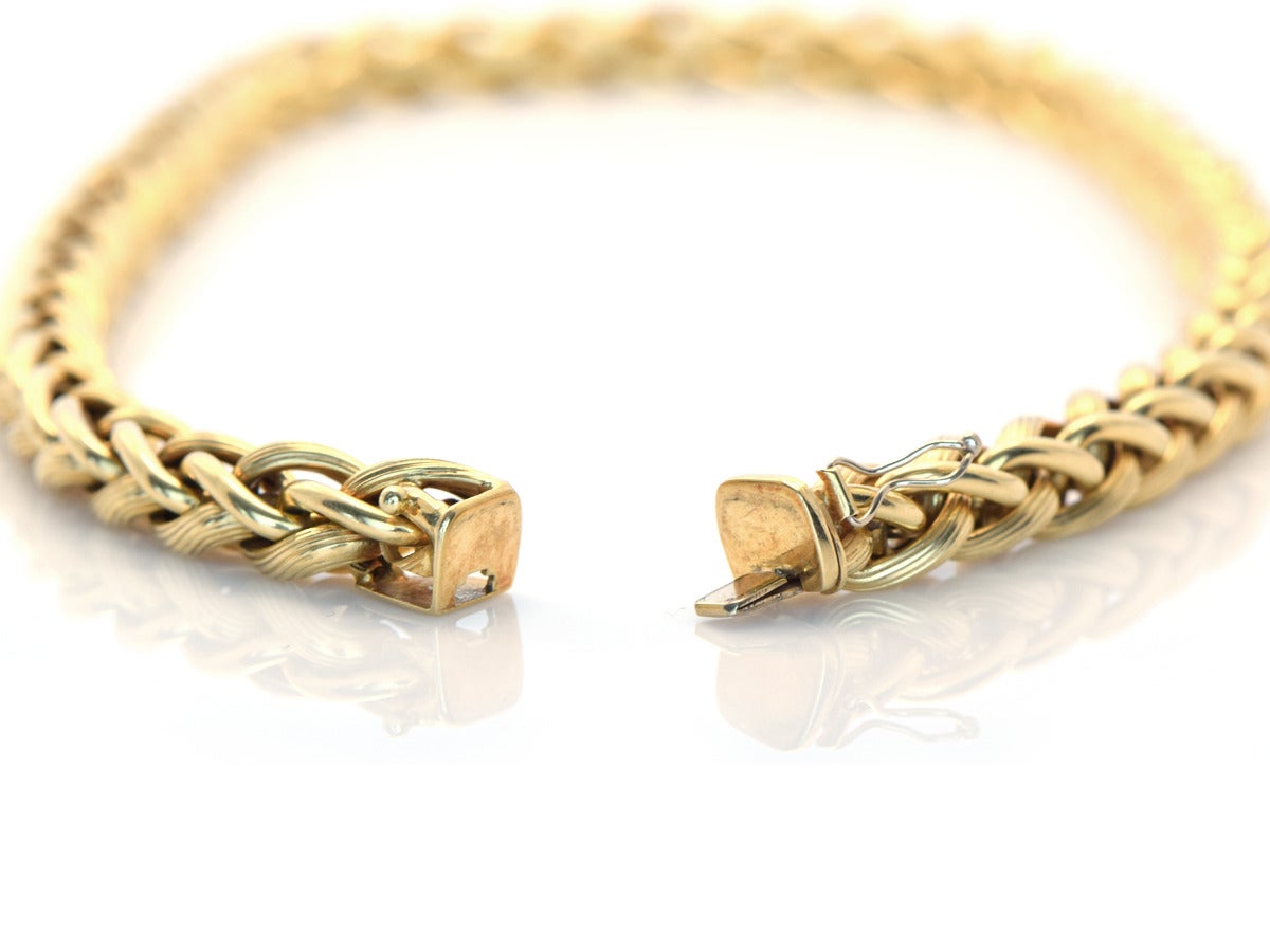 Gold Chain Link Necklace For Sale 2