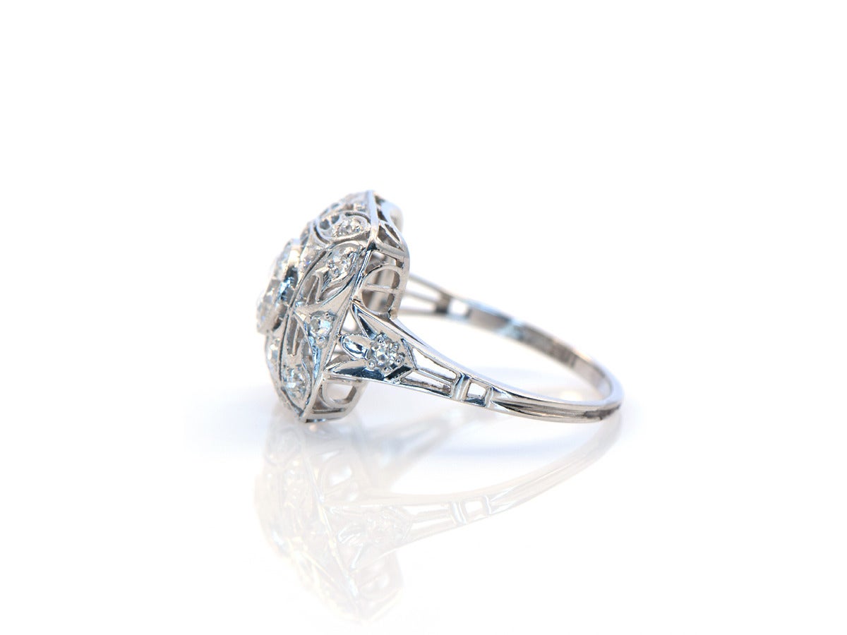 1940s Diamond and Platinum Filagree Ring In Excellent Condition For Sale In San Francisco, CA