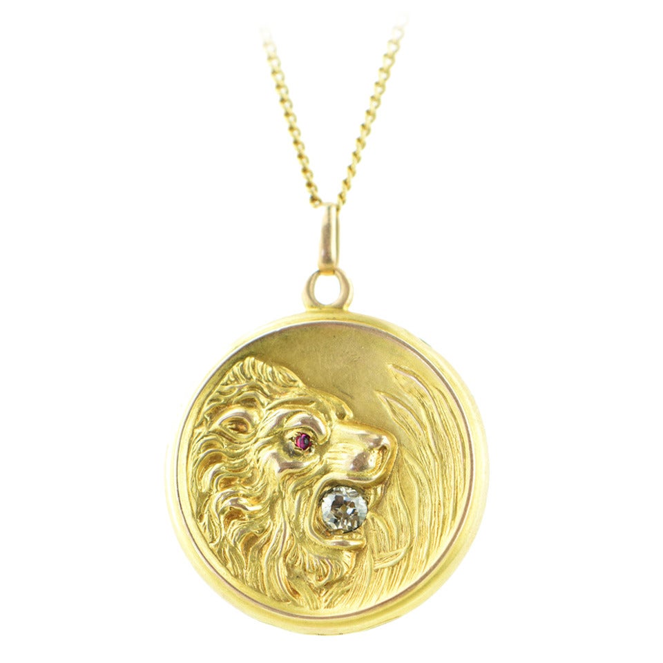 American Art Nouveau Gold Lion Locket