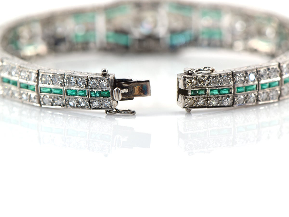 Emerald Diamond Platinum Bracelet In Excellent Condition In San Francisco, CA