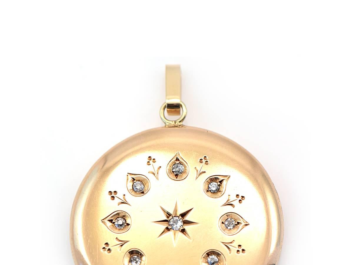1920s Gold Diamond Engraved Locket In Excellent Condition In San Francisco, CA