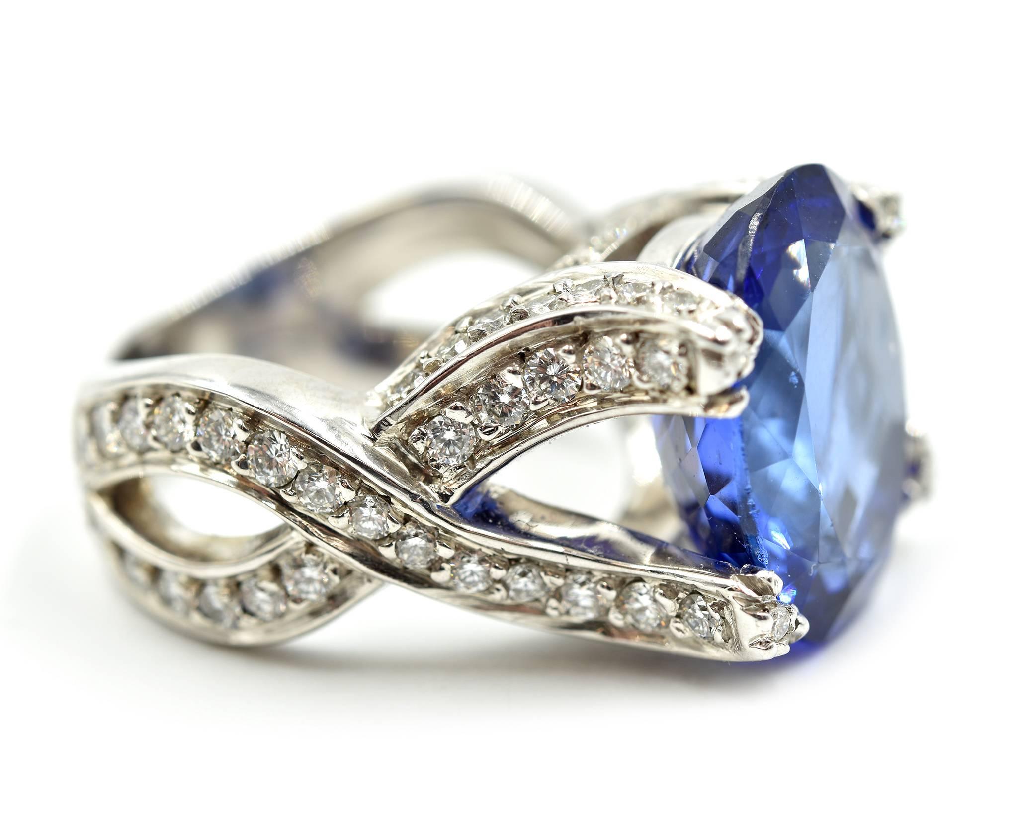 AAA Quality Oval Tanzanite and Diamond Cocktail Ring In Excellent Condition In Scottsdale, AZ