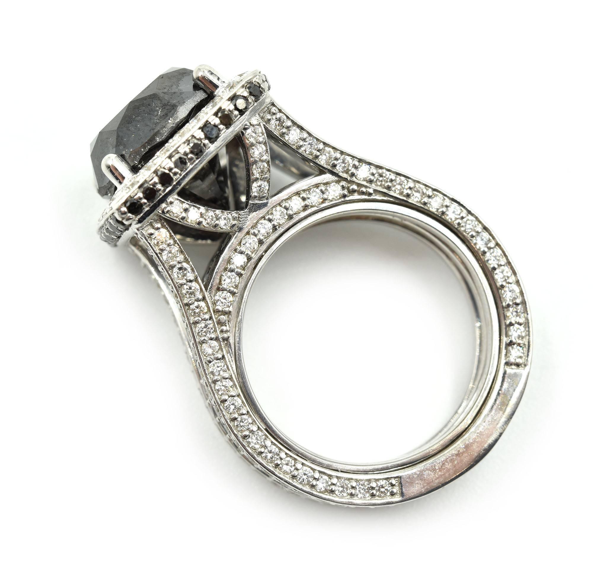 Women's 6.00 Carat Round Brilliant Black Diamond with Diamond Mounting Engagement Ring