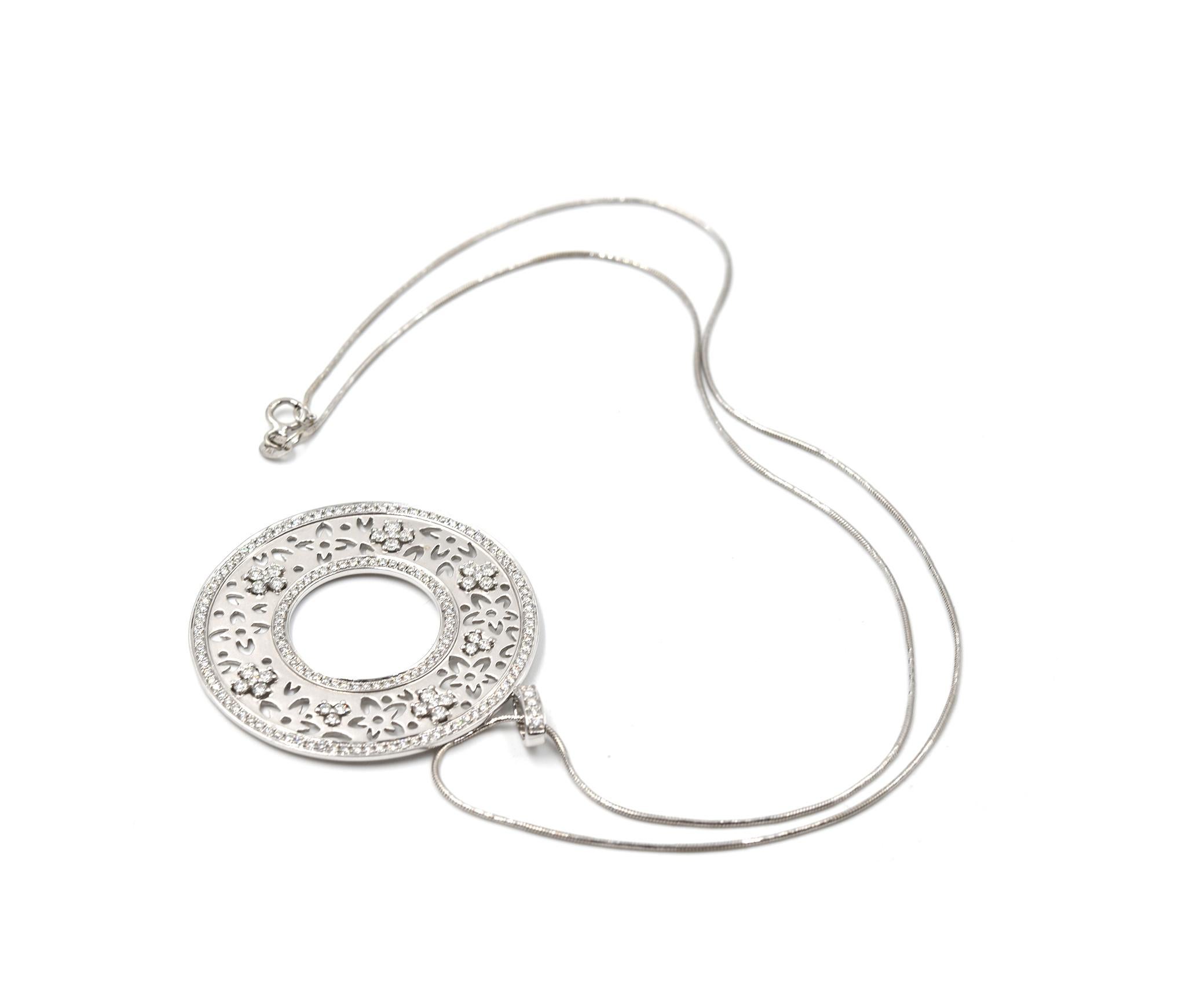 Women's 1.52 Carat Diamond Floral Pendant 14 Karat White Gold Necklace For Sale
