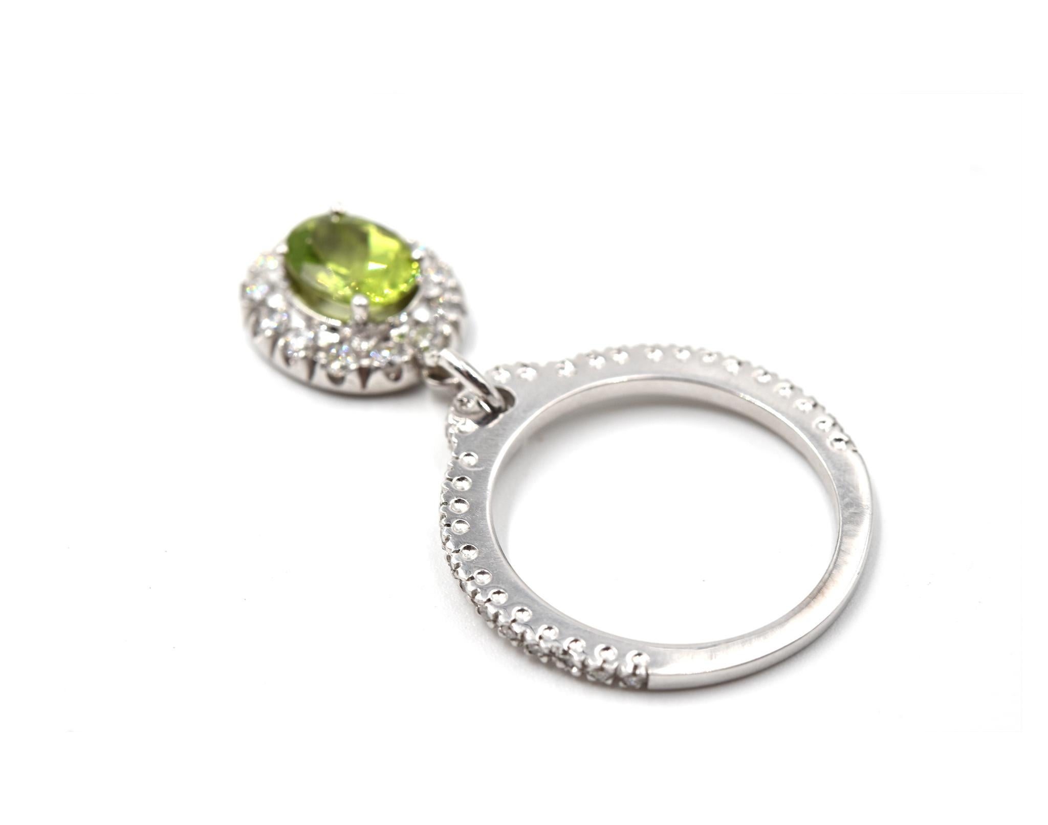 14 Karat White Gold and Hanging Peridot Ring In Excellent Condition In Scottsdale, AZ