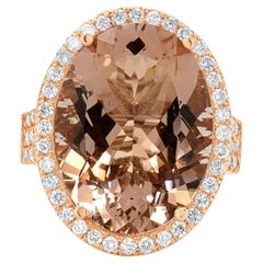 Bague en or rose 14 carats avec morganite et diamants