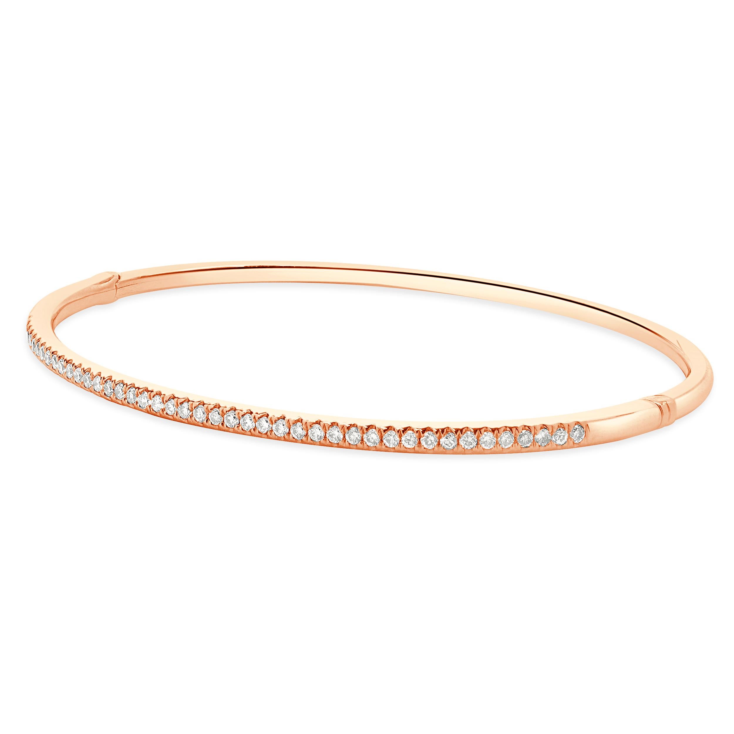 Designer: design personalizzato
Materiale: oro rosa 18 carati
Diamante: 47 tagli tondi a brillante = 0,50cttw
Colore: G 
Chiarezza: SI1
Dimensioni: il braccialetto si adatta a un polso di 7 pollici
Peso: 9.58 grammi
