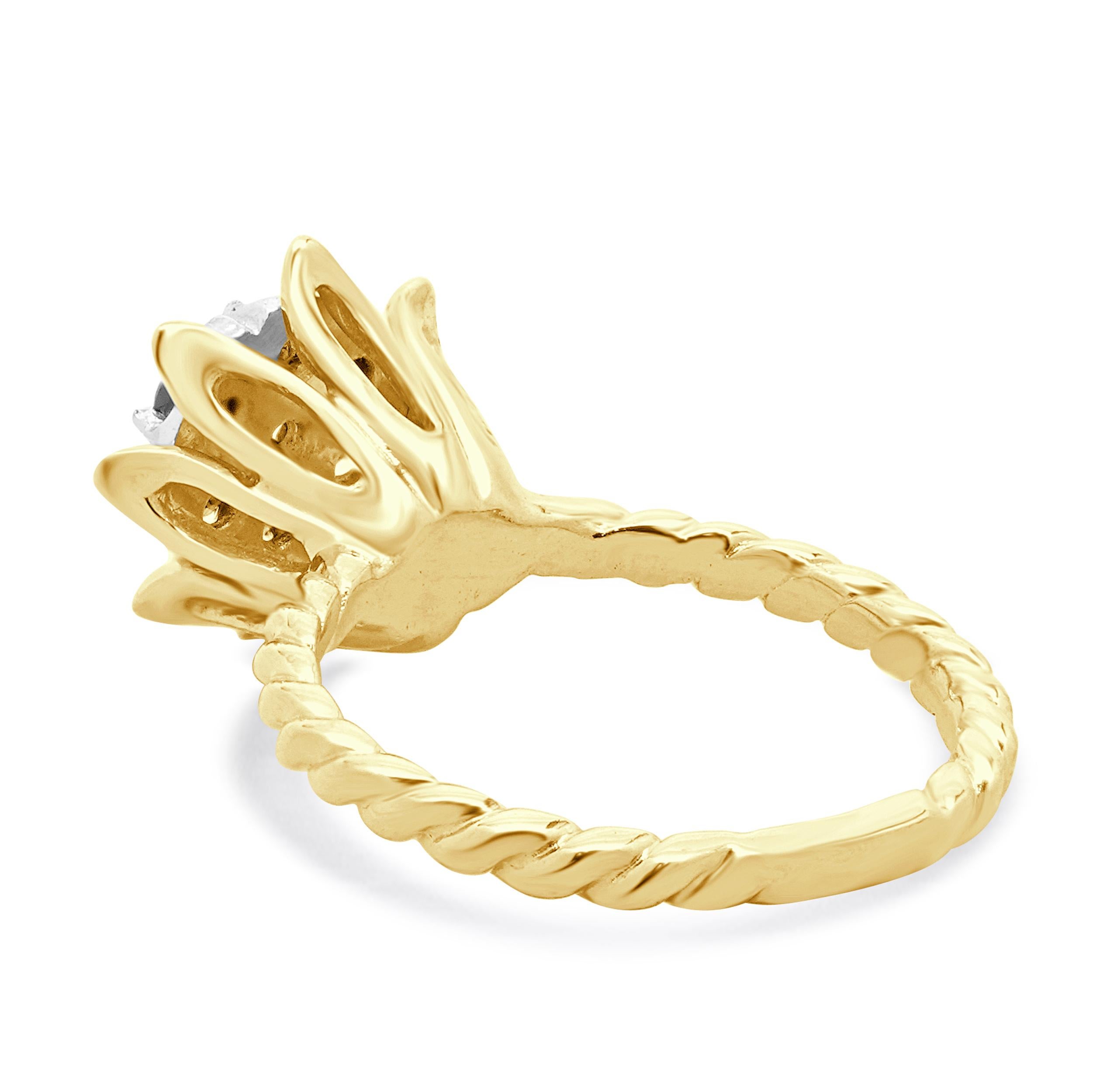 Bague fleur en or jaune 14 carats saphir et diamant Excellent état - En vente à Scottsdale, AZ
