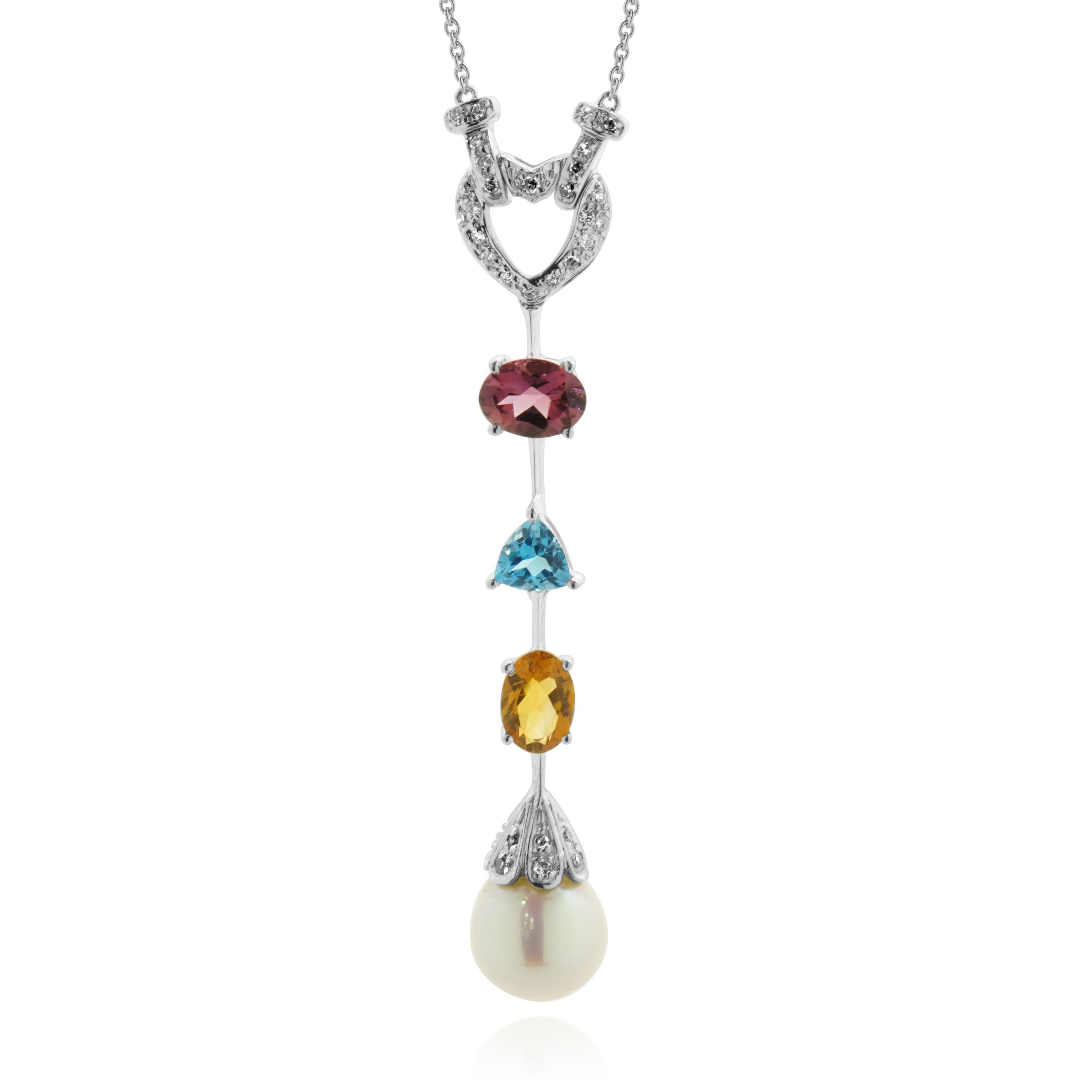 Designer: personalizzato
Materiale: oro bianco 14 carati
Diamante: 30 taglio rotondo = 0,10cttw
Colore: H
Chiarezza: SI1
Lunghezza: la collana misura 16.25 pollici di lunghezza
Peso: 5.80 grammi
