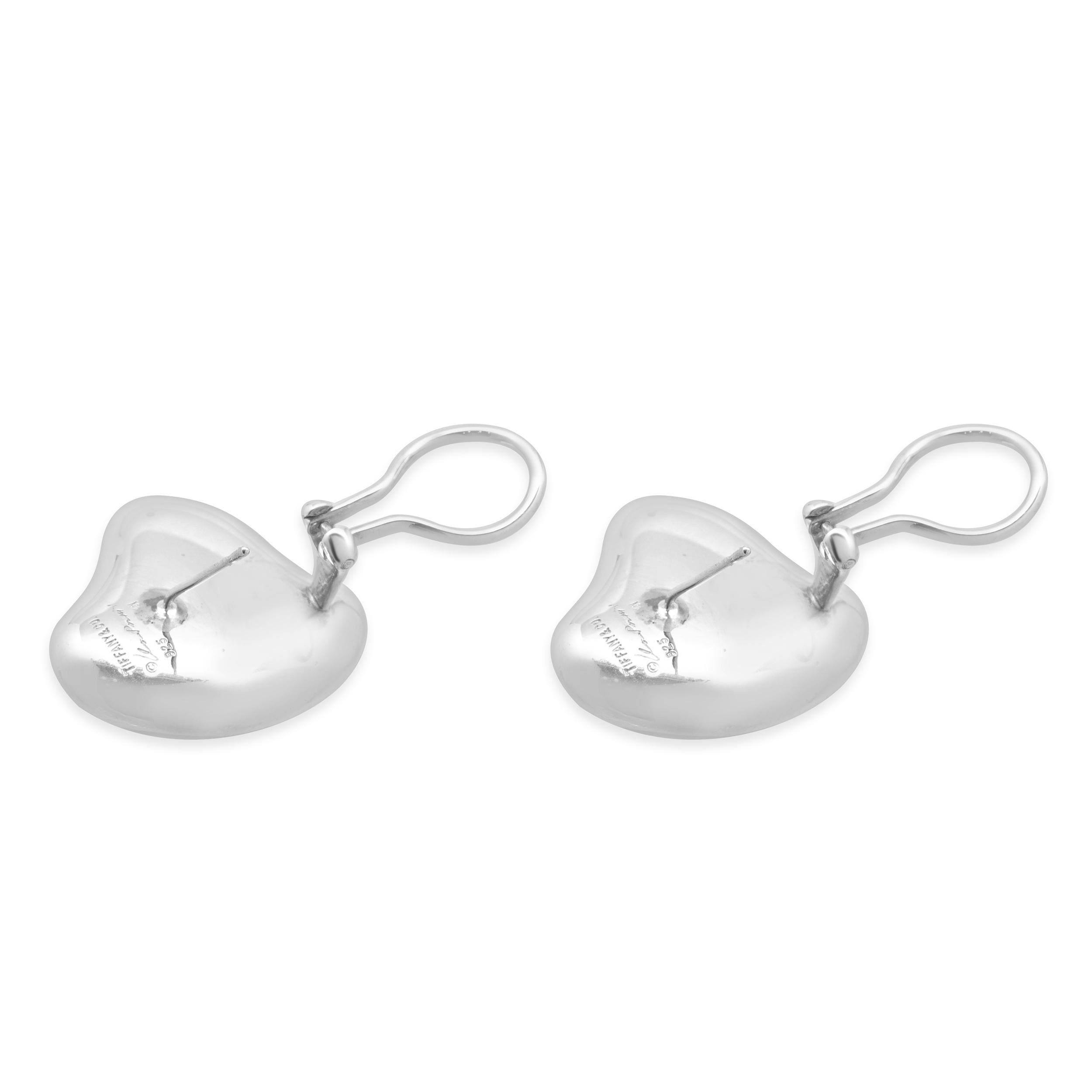 Tiffany & Co. Orecchini a cuore in argento Elsa Peretti in vendita 1