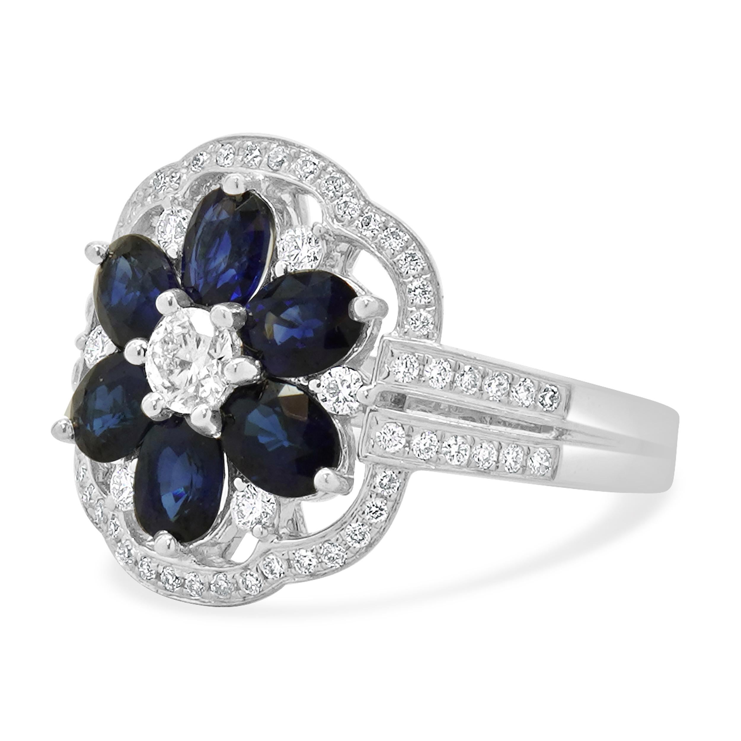 MATERIAL: 14K Weißgold
Saphir: 6 Ovalschliff = 2,20ct
Diamant: 67 runder Brillantschliff = 0,54cttw
Farbe: H
Klarheit: SI1
Ringgröße: 6 (bitte erlauben Sie bis zu 2 zusätzliche Arbeitstage für Größenanfragen)
Abmessungen: Die Ringspitze ist 16.1 mm