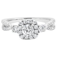 Anillo de compromiso de diamantes en oro blanco de 14 quilates