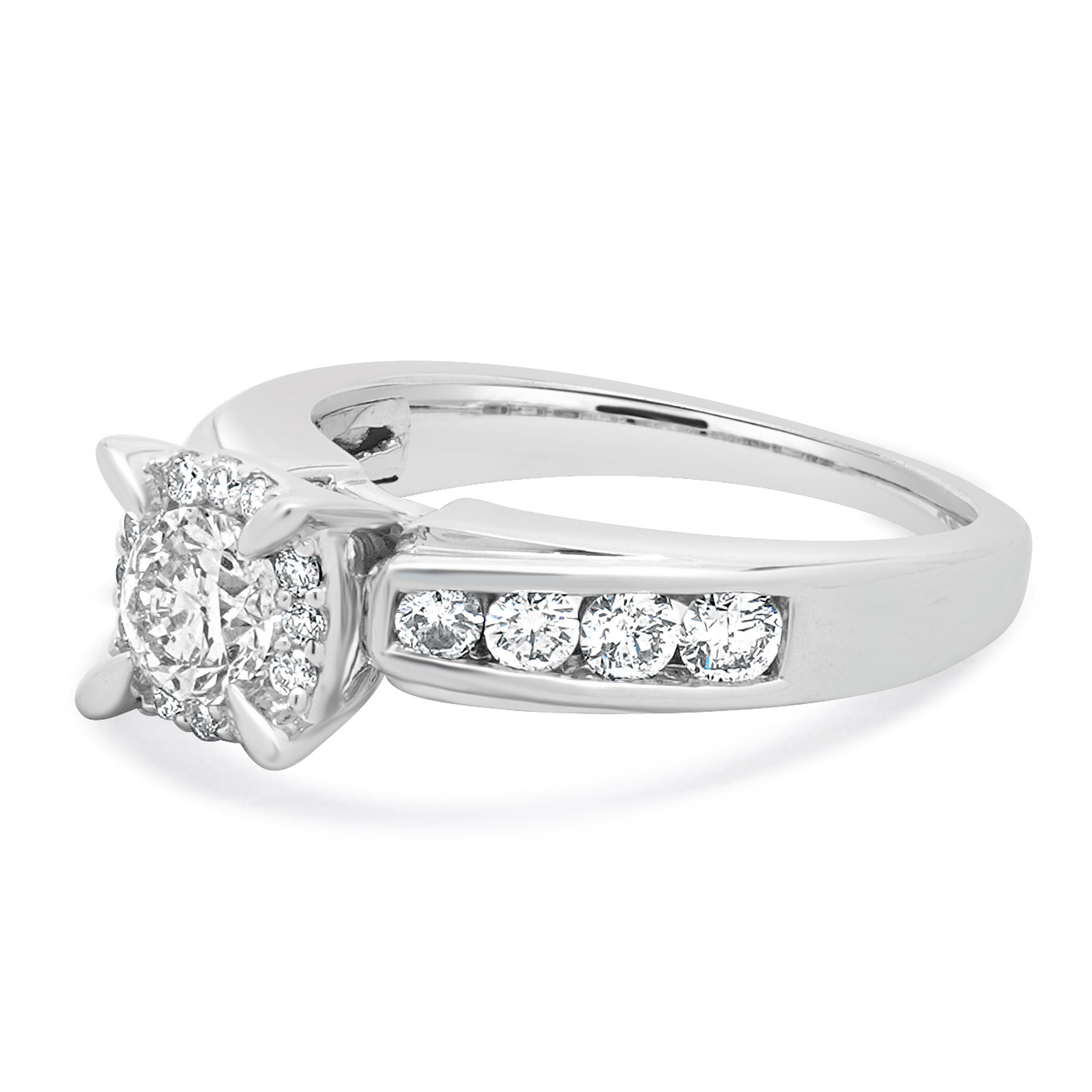 Material: oro blanco de 14 quilates
Diamante central: 1 talla brillante redonda = 0,43ct
Color: I
Claridad: I1
Diamantes: 20 talla redonda = 0,52ctw
Color: I
Claridad: I1
Tamaño del anillo: 6,25 (espera hasta 2 días laborables más para solicitar el