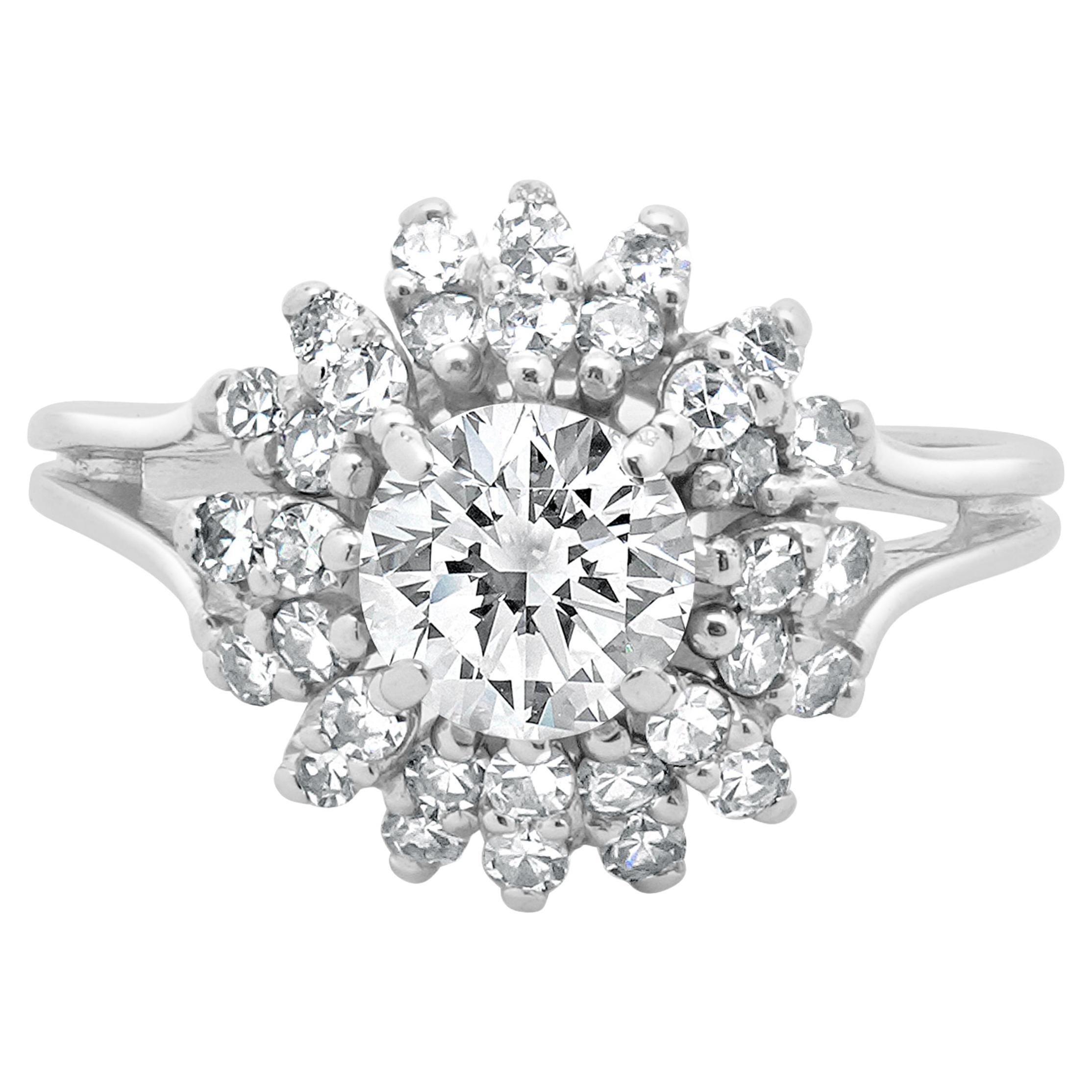 Anello con fiore di diamante in oro bianco 14 carati