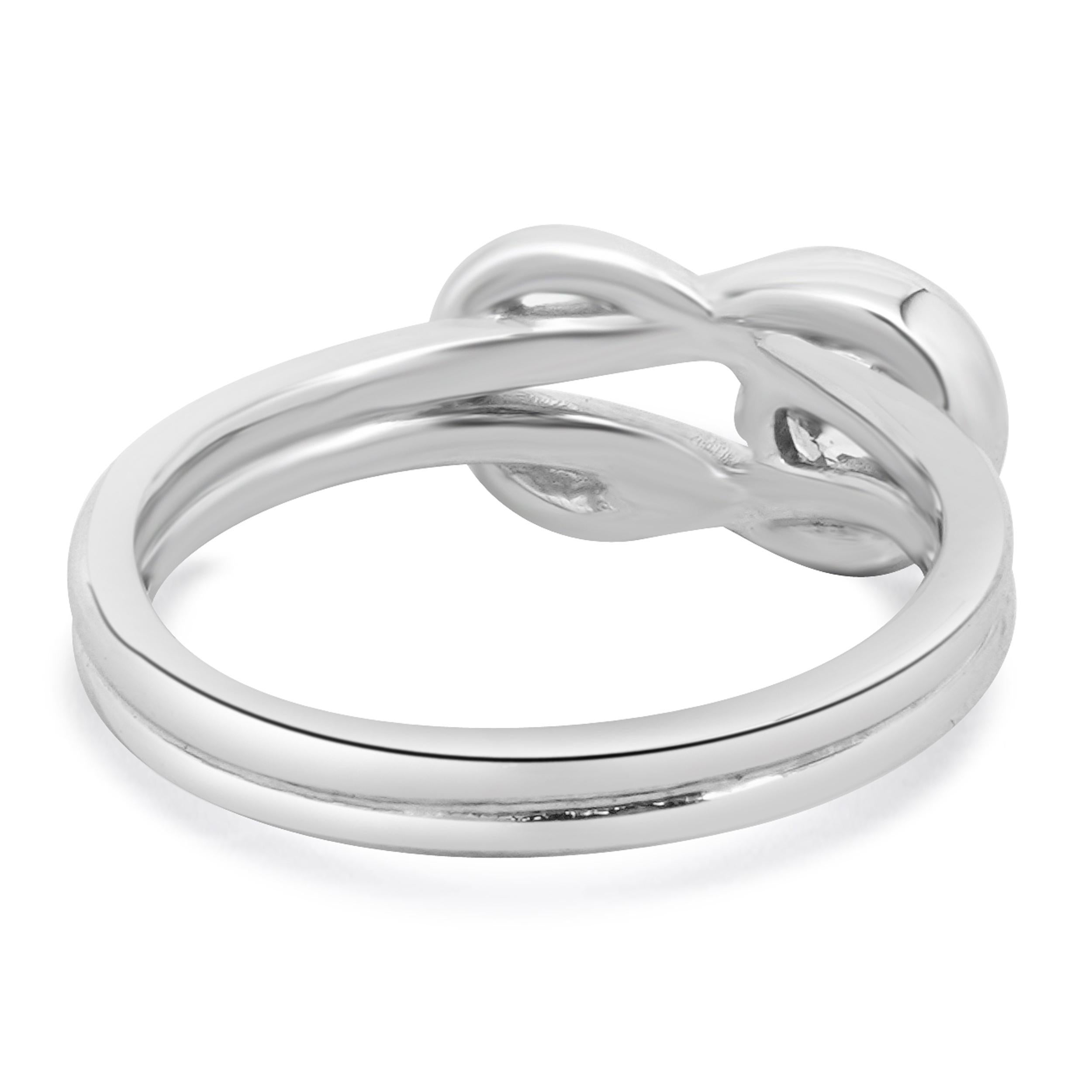 Anello con nodo di diamanti in oro bianco 14 carati In condizioni ottime in vendita a Scottsdale, AZ